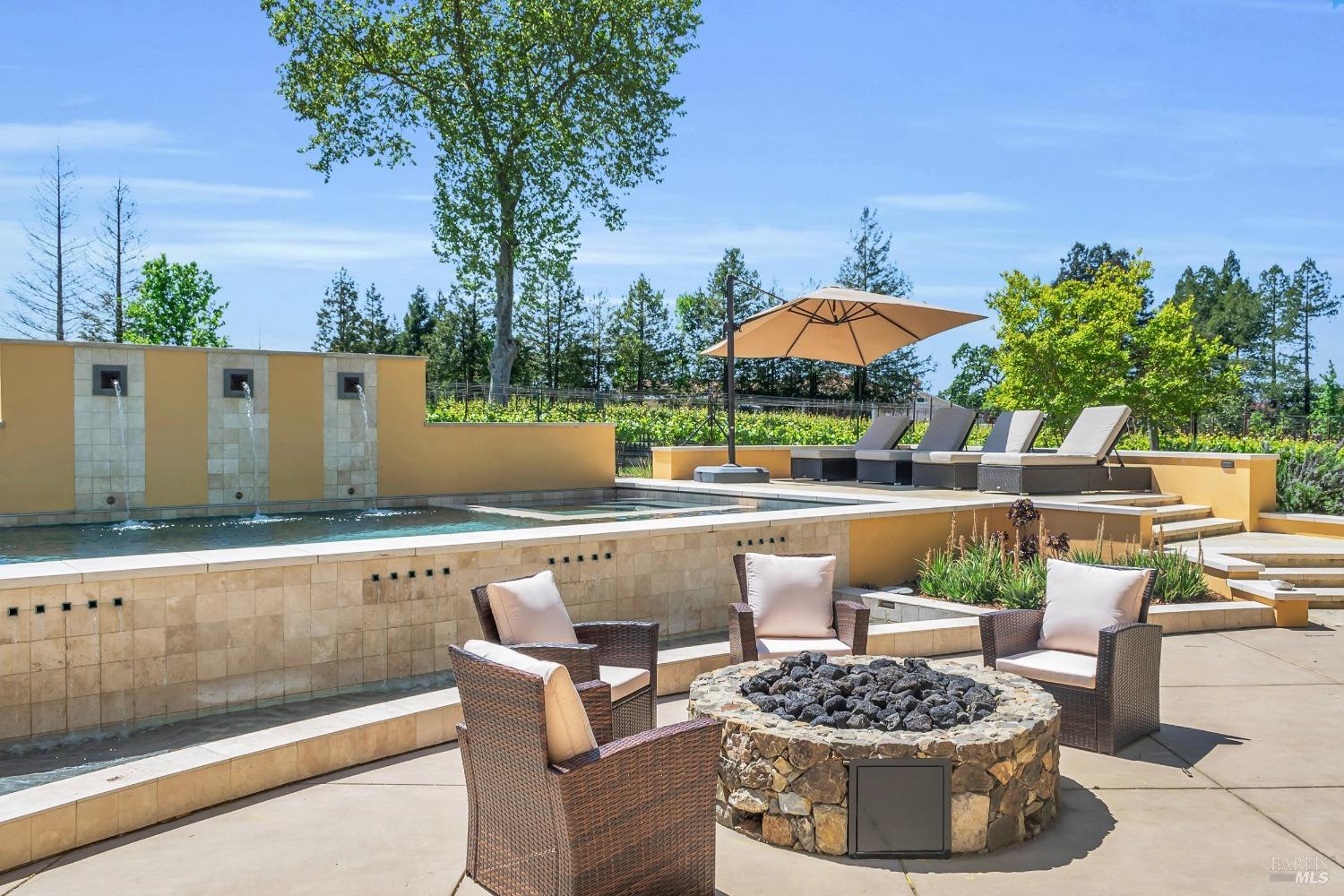 Detail Gallery Image 49 of 79 For 3950 Black Oak Dr, Santa Rosa,  CA 95401 - 4 Beds | 4/1 Baths