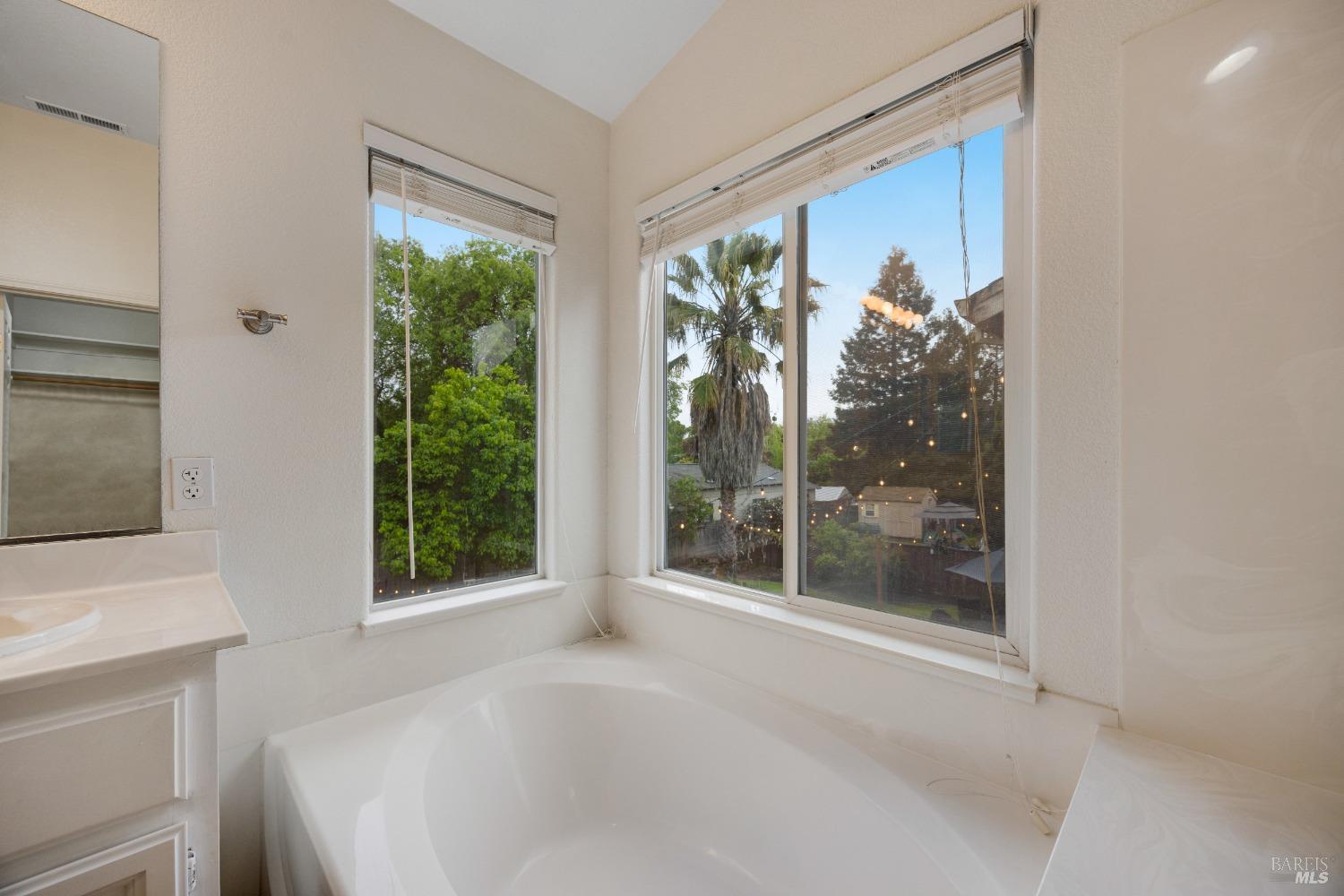 Detail Gallery Image 42 of 72 For 2916 Park Meadow Dr, Santa Rosa,  CA 95407 - 3 Beds | 2/1 Baths