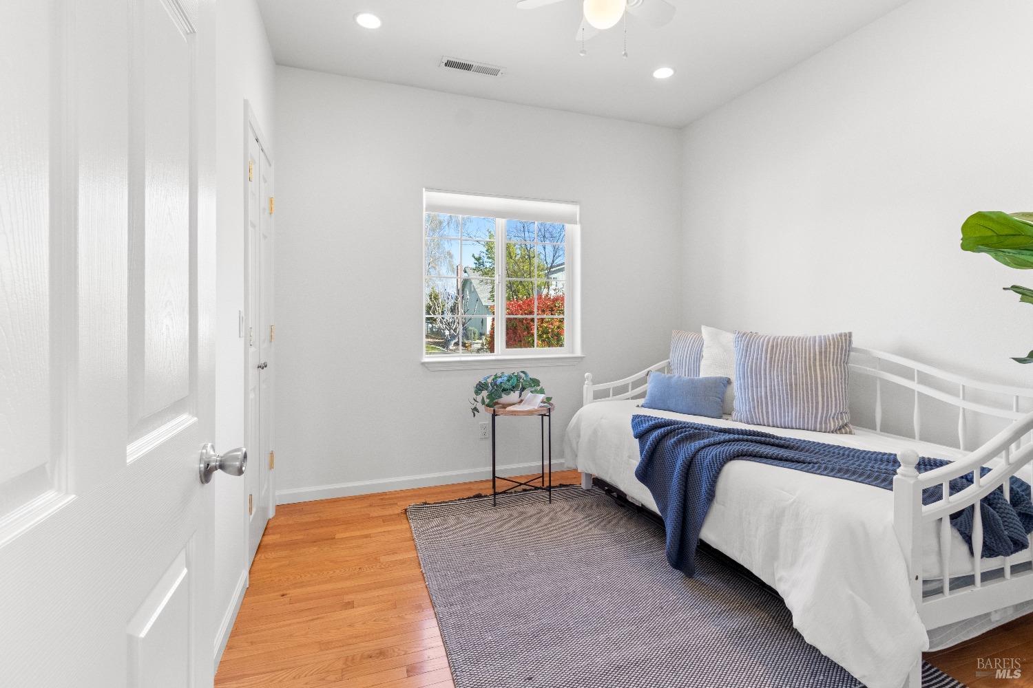 Detail Gallery Image 17 of 47 For 3193 Saint Francis Dr, Lakeport,  CA 95453 - 3 Beds | 2 Baths