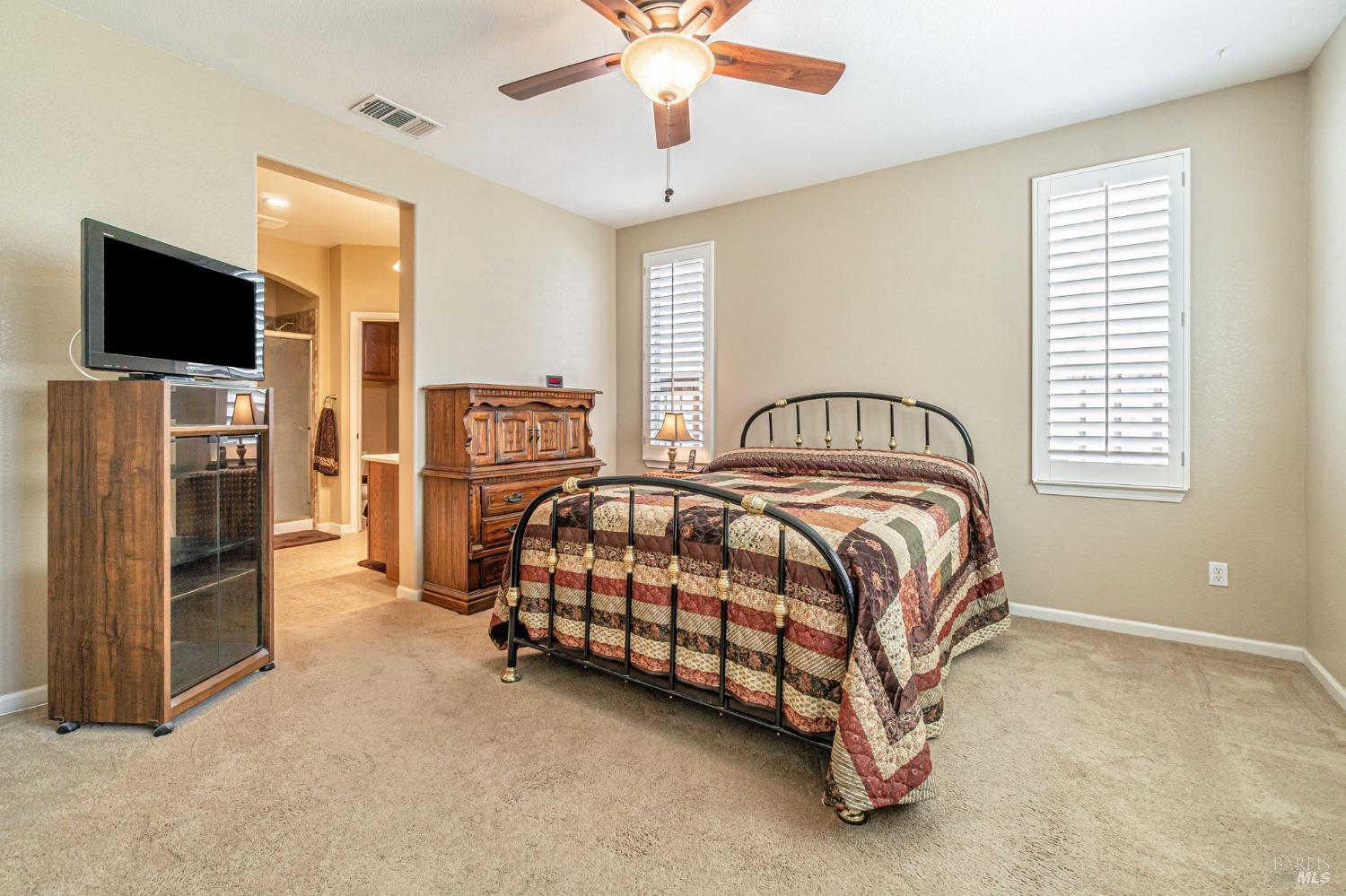 Red Sunset Court, Vacaville, California image 19