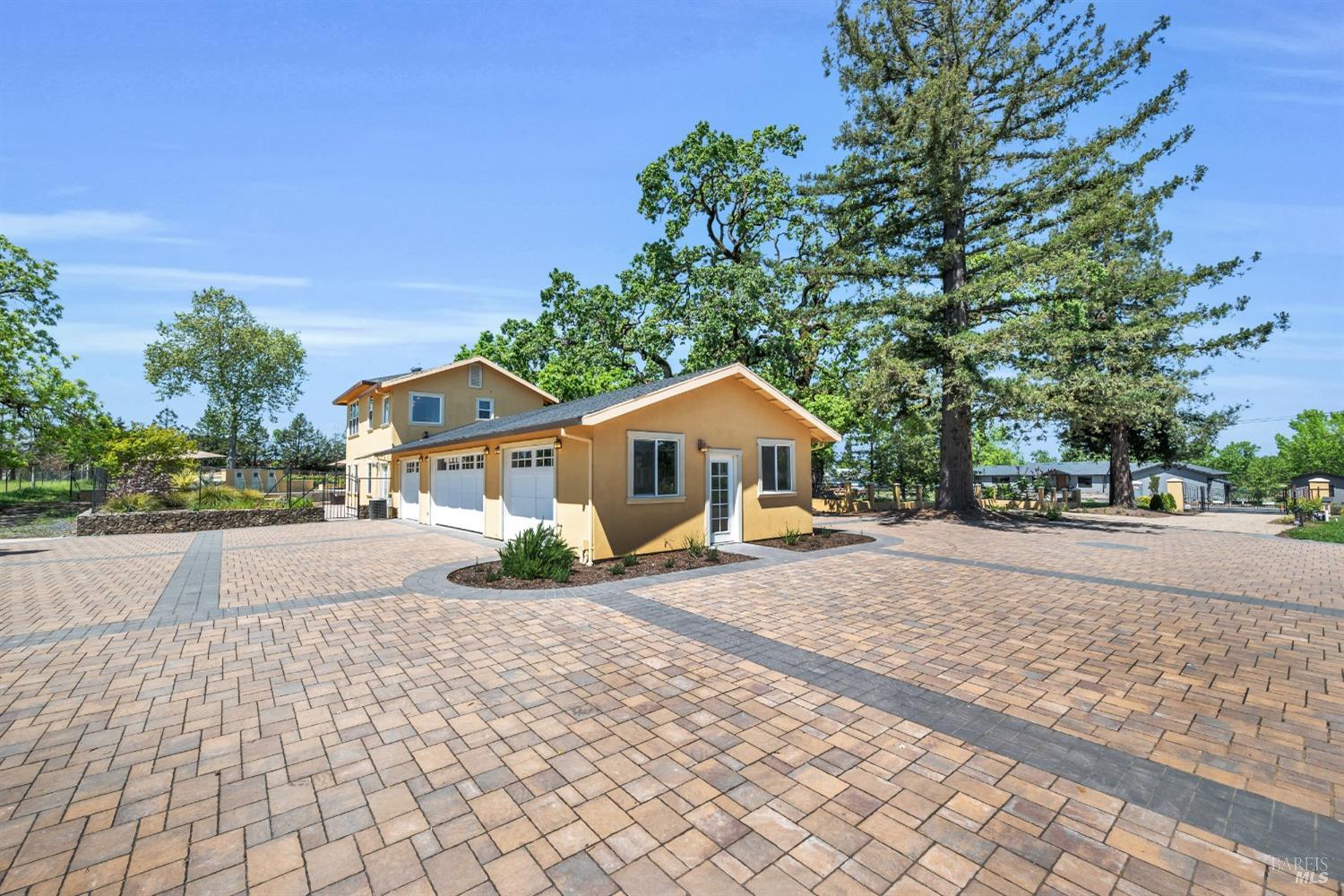 Detail Gallery Image 56 of 79 For 3950 Black Oak Dr, Santa Rosa,  CA 95401 - 4 Beds | 4/1 Baths