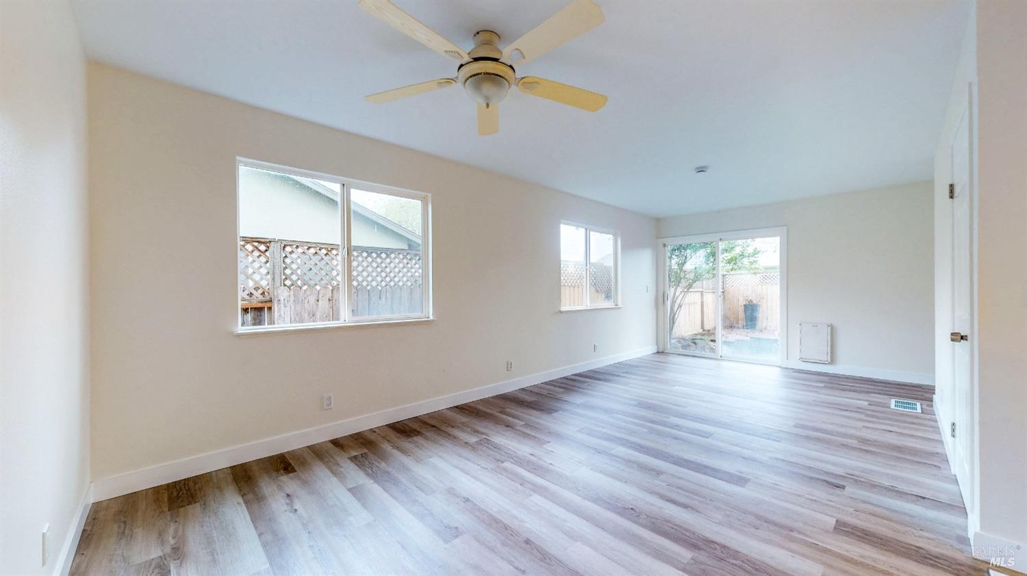 Detail Gallery Image 20 of 57 For 1245 Kerney St, Santa Rosa,  CA 95401 - 3 Beds | 2 Baths