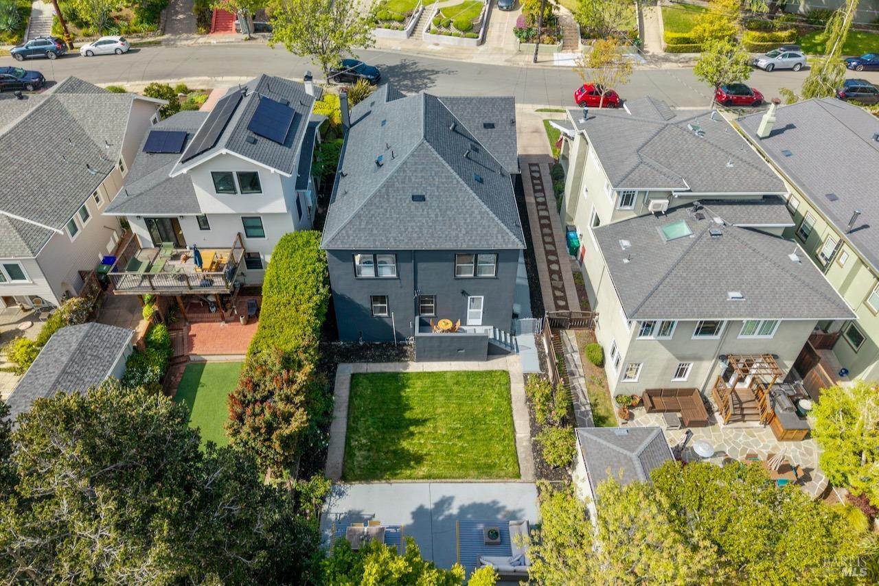 Detail Gallery Image 45 of 45 For 1074 Annerley Rd, Piedmont,  CA 94610 - 4 Beds | 3 Baths