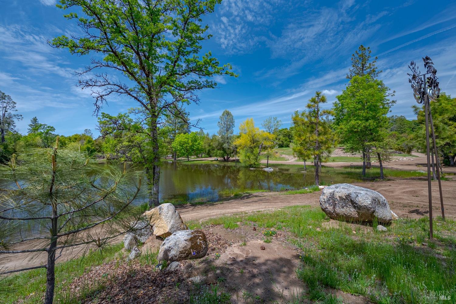 Detail Gallery Image 25 of 85 For 4870 Usona Rd, Mariposa,  CA 95338 - 2 Beds | 2 Baths
