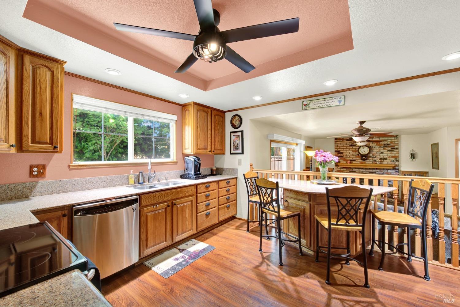 Detail Gallery Image 14 of 43 For 575 Gregory Dr, Vacaville,  CA 95687 - 4 Beds | 2/1 Baths