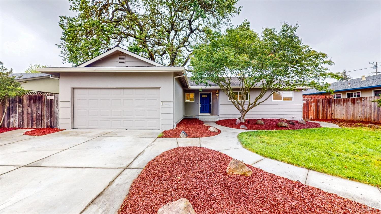 Detail Gallery Image 1 of 57 For 1245 Kerney St, Santa Rosa,  CA 95401 - 3 Beds | 2 Baths