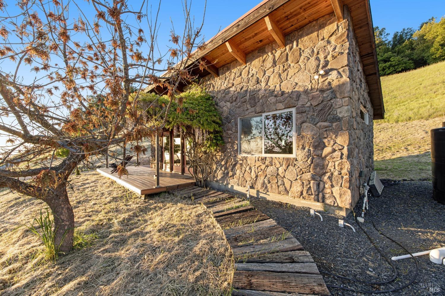Detail Gallery Image 91 of 95 For 6960 Round Oak Rd, Penngrove,  CA 94951 - 3 Beds | 3 Baths