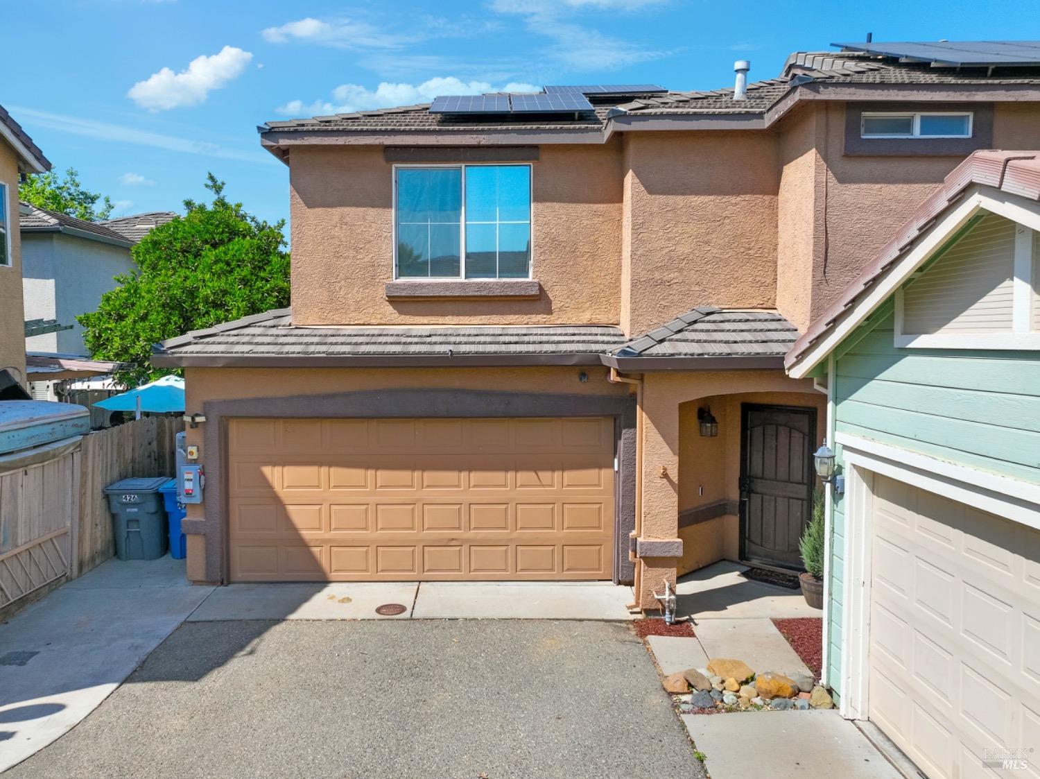 La Esperanza Drive, Dixon, California image 2