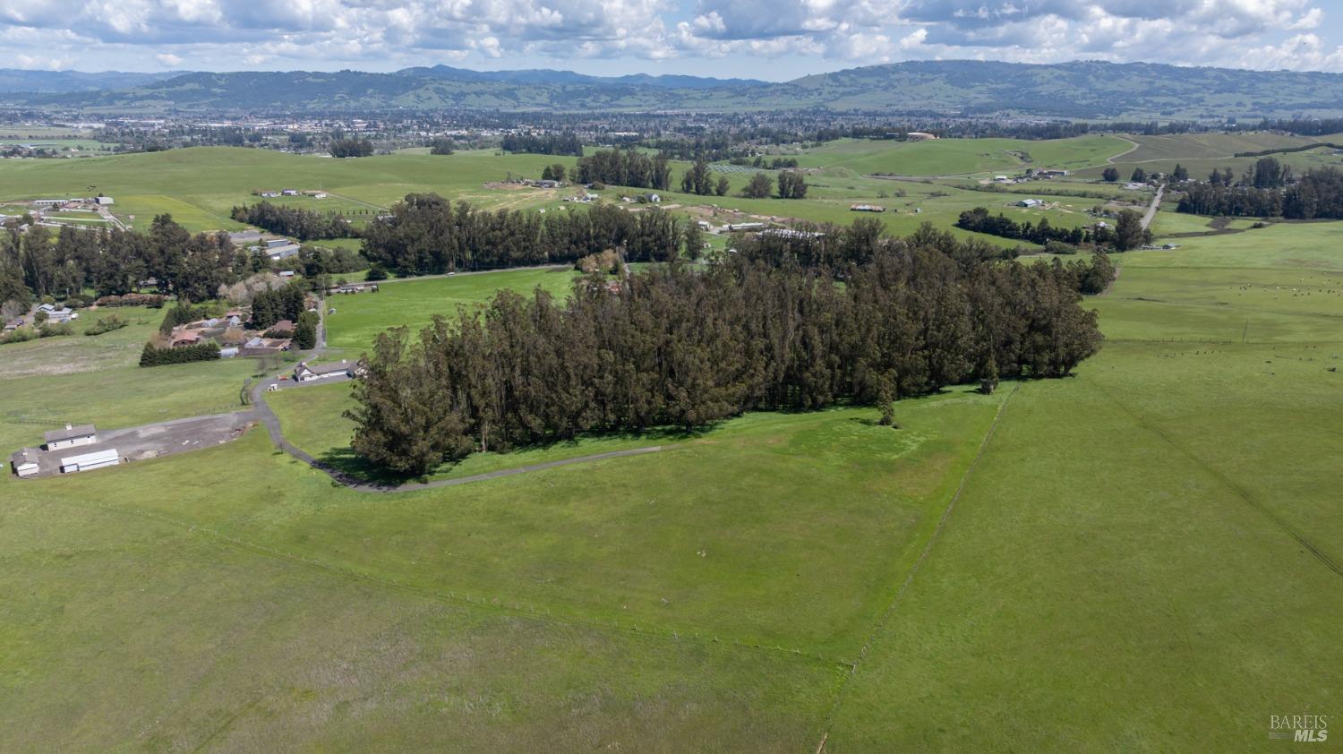 Detail Gallery Image 69 of 75 For 3785 Roblar Rd, Petaluma,  CA 94952 - 2 Beds | 1/1 Baths