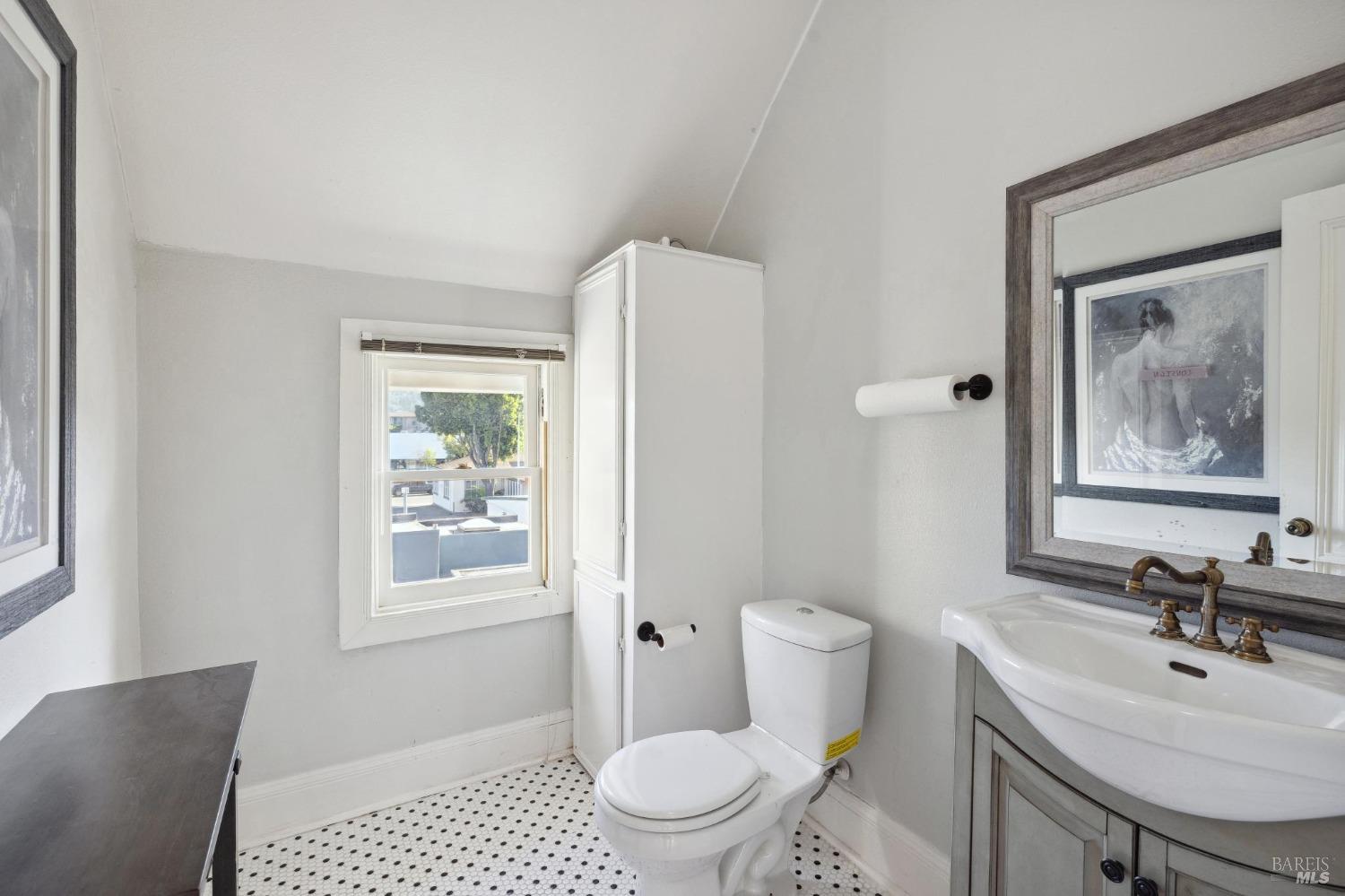 Detail Gallery Image 26 of 50 For 705 Mission Ave, San Rafael,  CA 94901 - 4 Beds | 0/2 Baths
