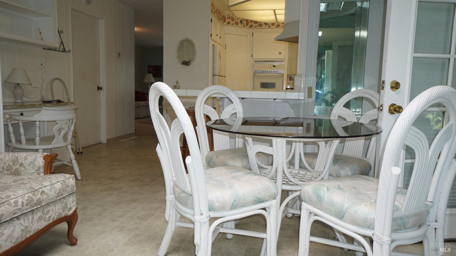Detail Gallery Image 16 of 41 For 26 Chapala Dr, Santa Rosa,  CA 95403 - 2 Beds | 2 Baths