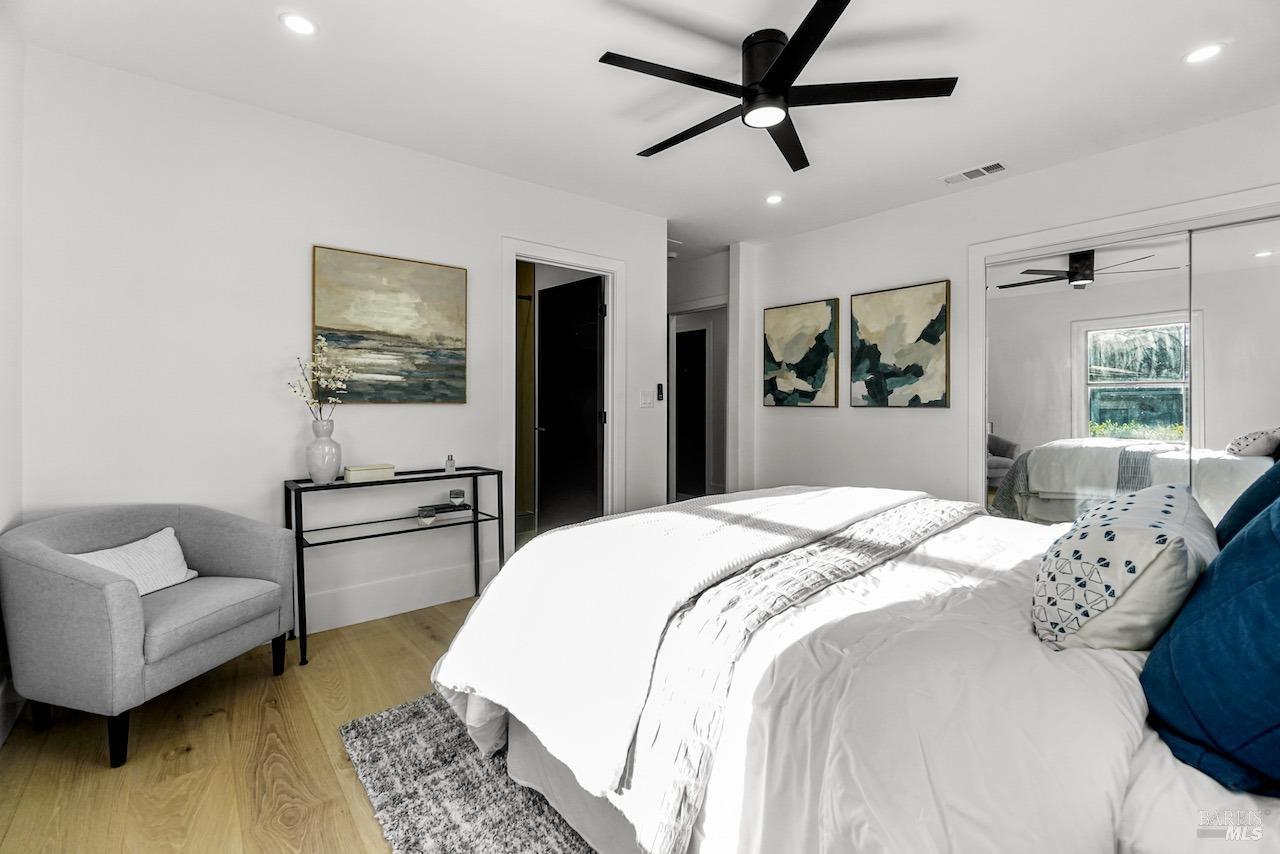 Detail Gallery Image 22 of 45 For 1074 Annerley Rd, Piedmont,  CA 94610 - 4 Beds | 3 Baths