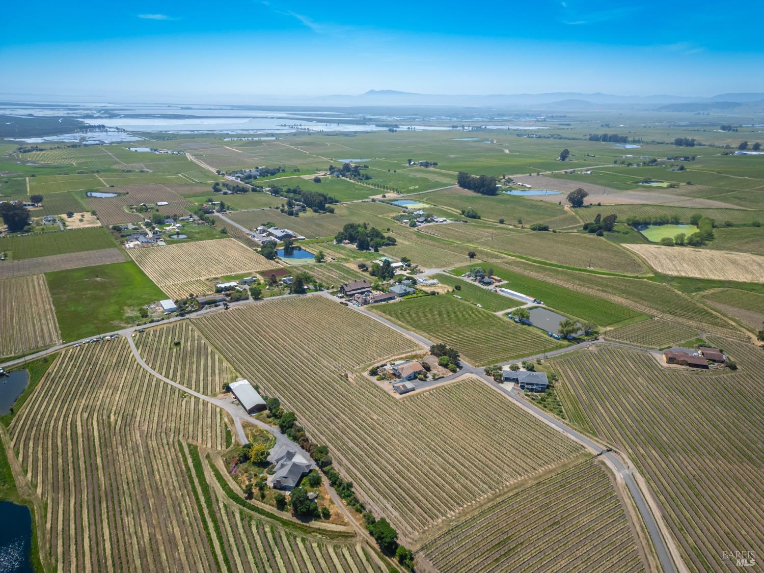 Detail Gallery Image 9 of 60 For 1150 Bayview Ave, Napa,  CA 94559 - 3 Beds | 2 Baths