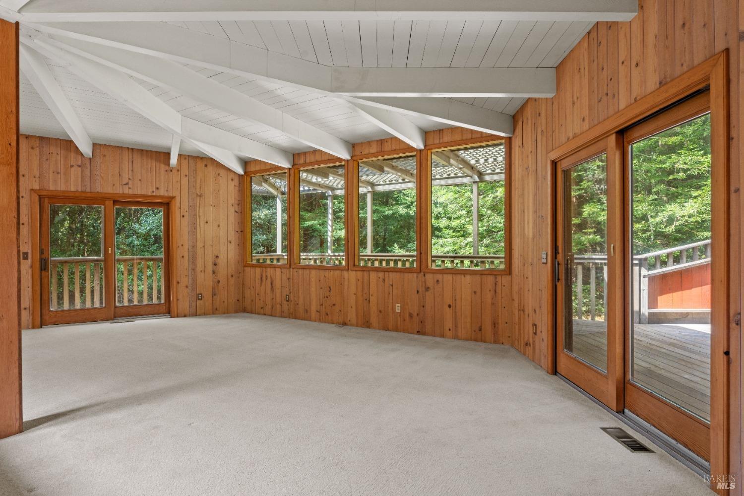 Detail Gallery Image 4 of 45 For 43755 Little Lake Rd, Mendocino,  CA 95460 - 2 Beds | 2 Baths
