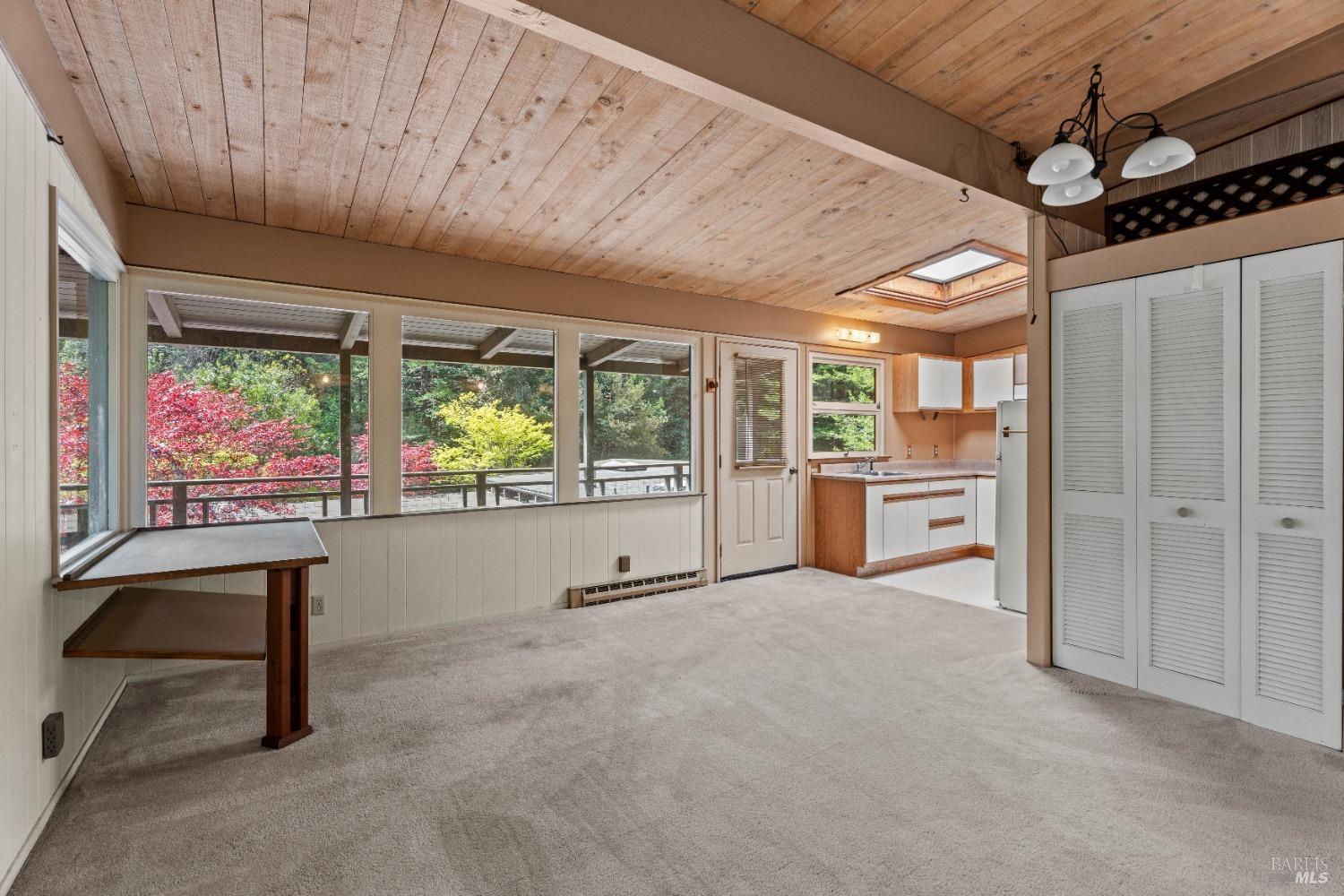 Detail Gallery Image 23 of 45 For 43755 Little Lake Rd, Mendocino,  CA 95460 - 2 Beds | 2 Baths