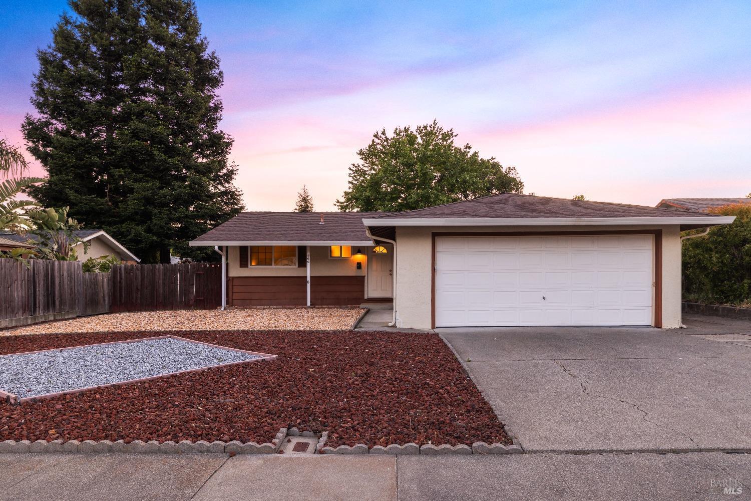 Detail Gallery Image 1 of 1 For 566 Mathews Dr, Vacaville,  CA 95687 - 3 Beds | 1 Baths