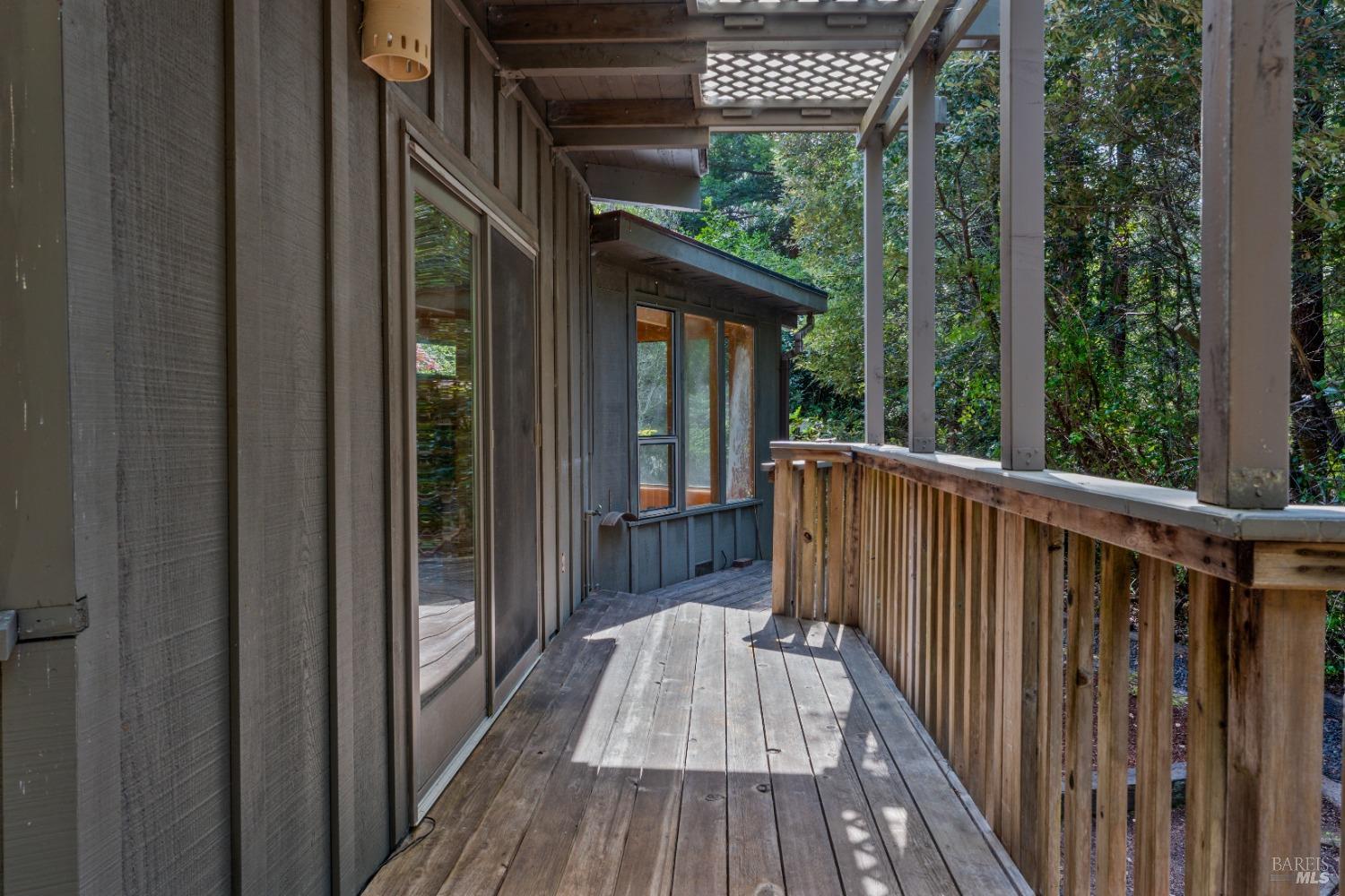 Detail Gallery Image 30 of 45 For 43755 Little Lake Rd, Mendocino,  CA 95460 - 2 Beds | 2 Baths