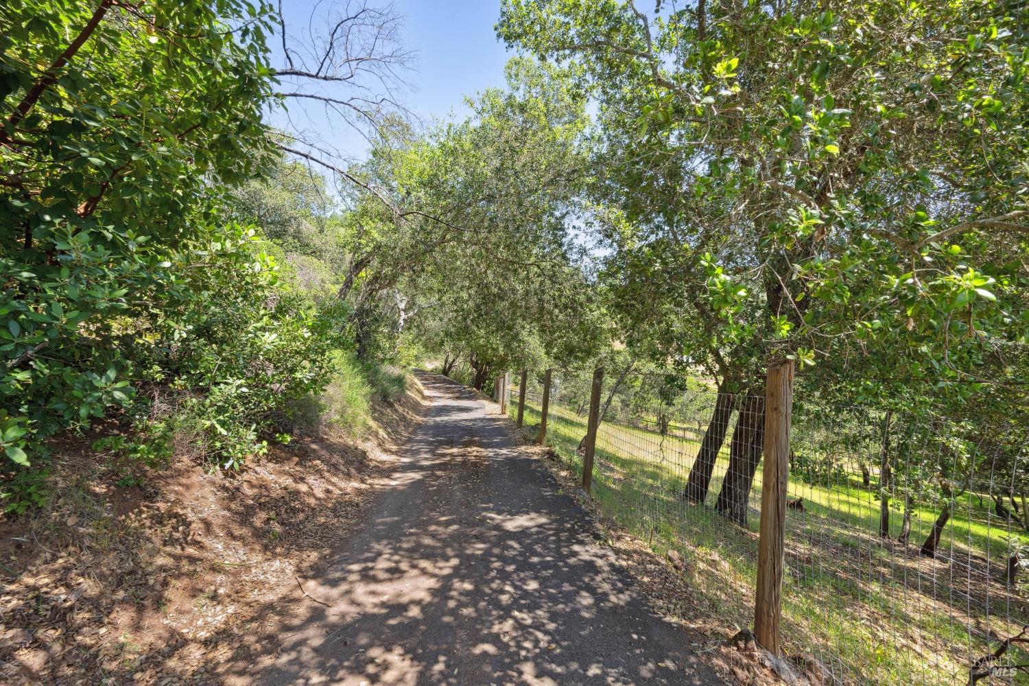 Detail Gallery Image 23 of 26 For 605 Cavedale Rd, Sonoma,  CA 95476 - 2 Beds | 1 Baths