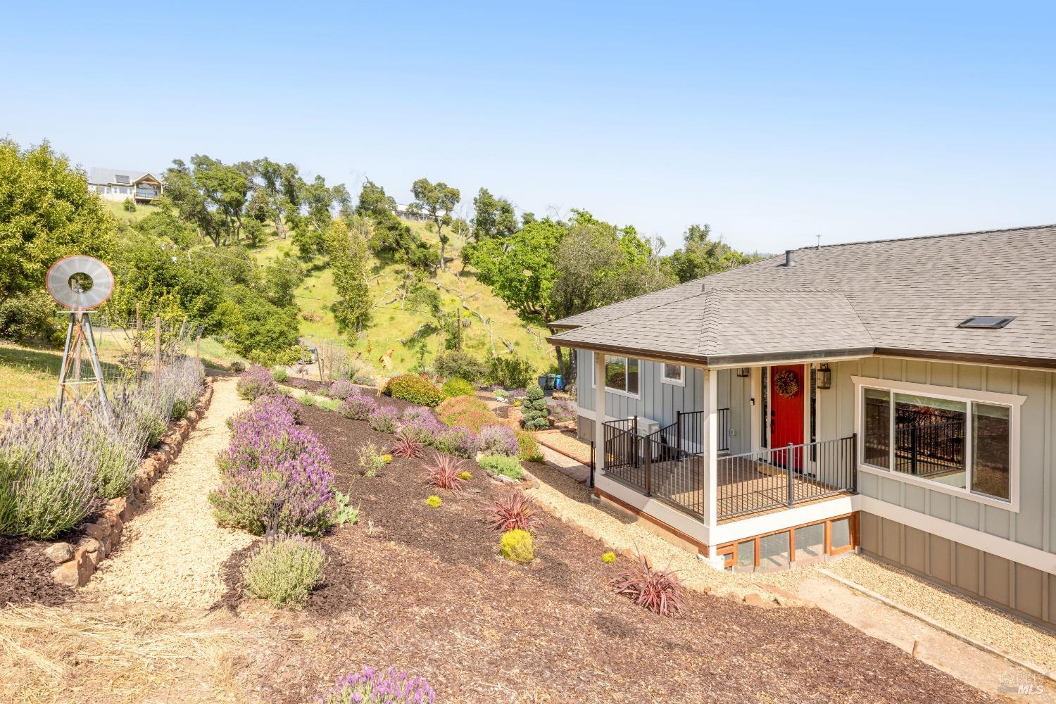 Detail Gallery Image 46 of 65 For 1393 Michele Way, Santa Rosa,  CA 95404 - 3 Beds | 3 Baths