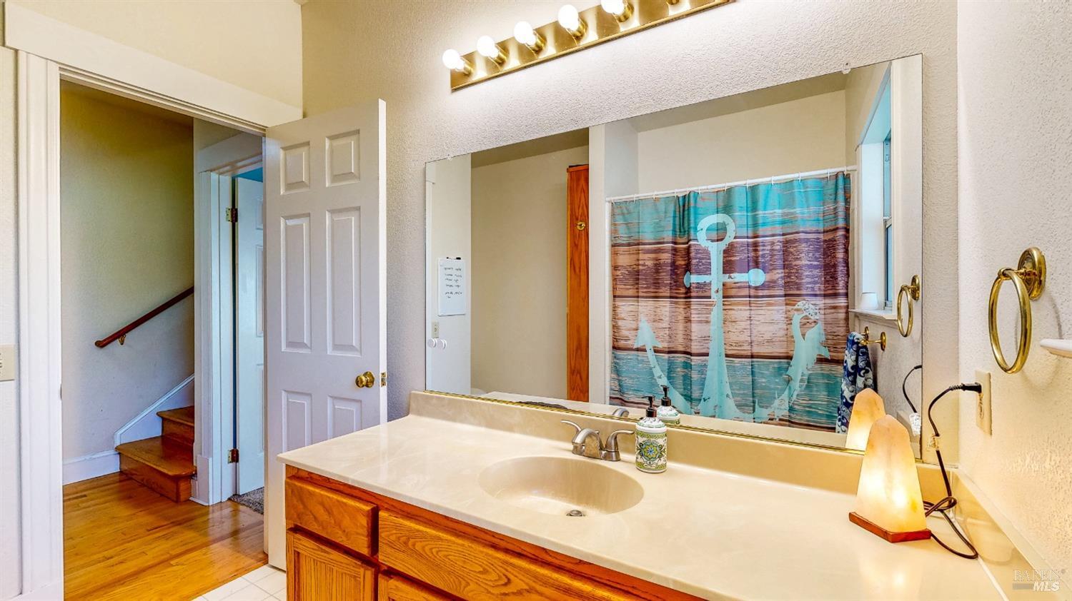 Detail Gallery Image 37 of 62 For 125 Oakbrook Ln, Cloverdale,  CA 95425 - 4 Beds | 3 Baths