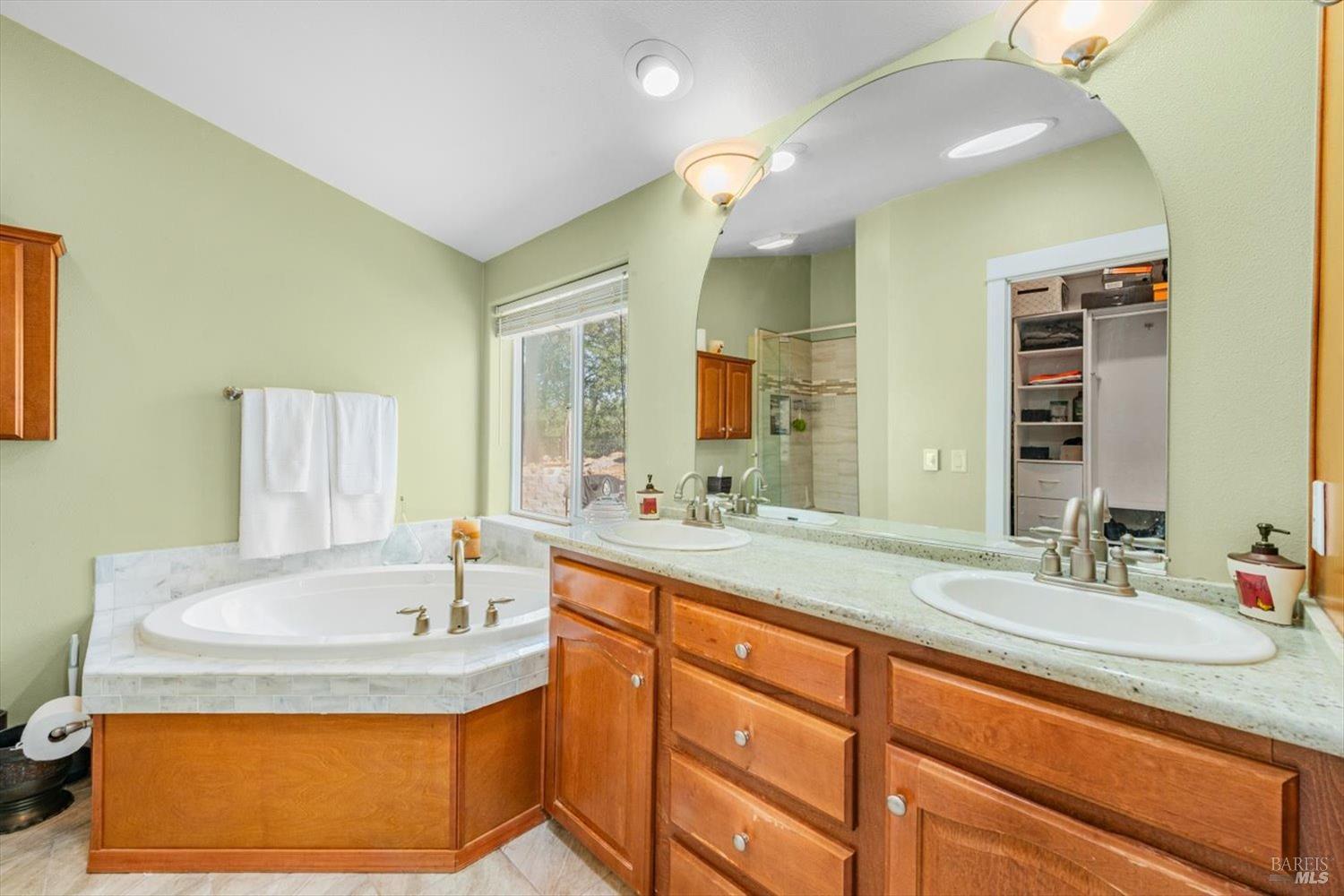 Detail Gallery Image 39 of 79 For 1300 Steele Canyon Rd, Napa,  CA 94558 - 4 Beds | 3 Baths