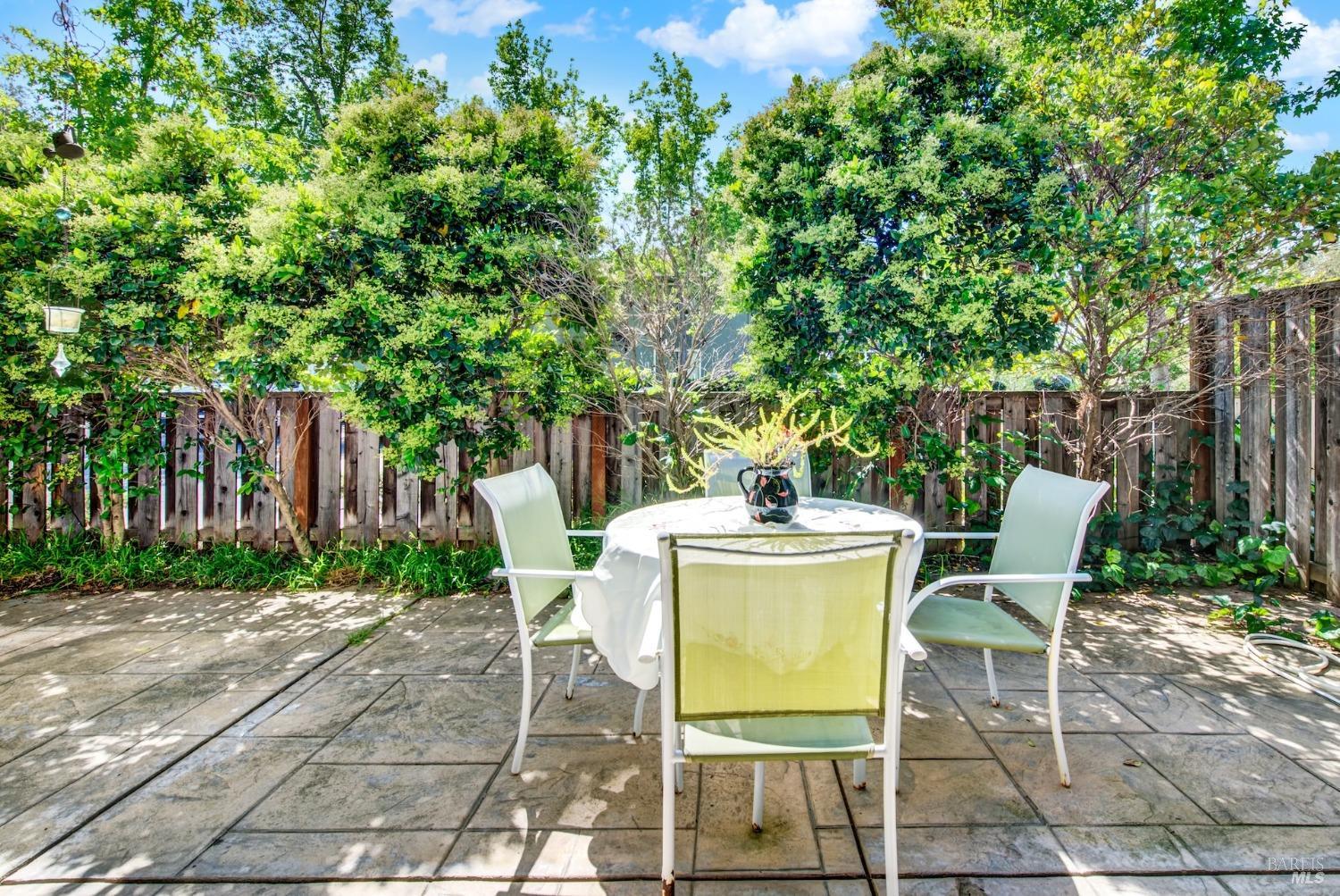 Detail Gallery Image 17 of 25 For 900 Cambridge Dr #99,  Benicia,  CA 94510 - 2 Beds | 1 Baths