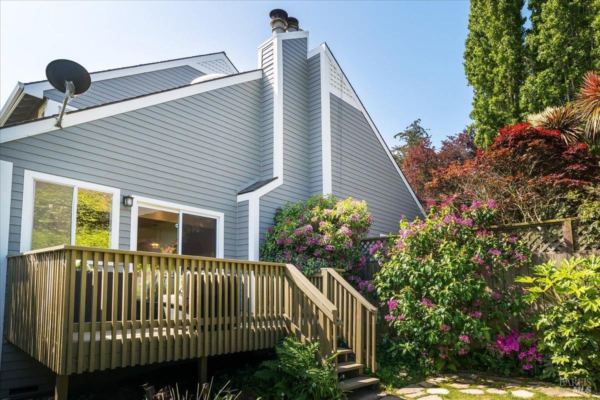 Detail Gallery Image 23 of 24 For 612 Wateree St, Sausalito,  CA 94965 - 2 Beds | 1/1 Baths