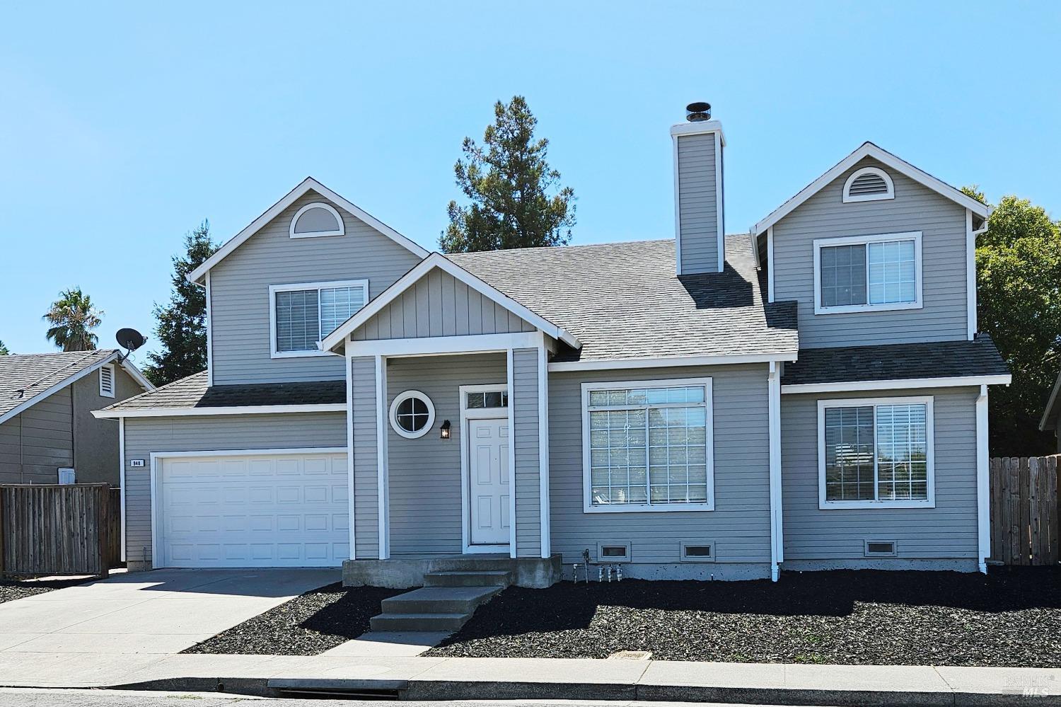 Detail Gallery Image 1 of 64 For 948 Shadywood Cir, Suisun City,  CA 94585 - 4 Beds | 2/1 Baths
