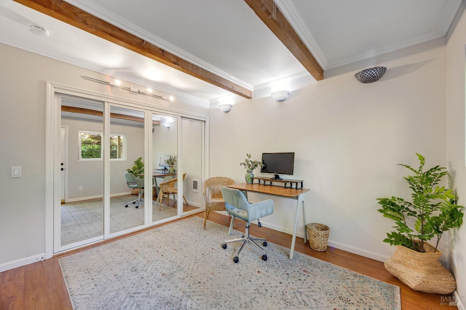 Detail Gallery Image 29 of 95 For 6960 Round Oak Rd, Penngrove,  CA 94951 - 3 Beds | 3 Baths