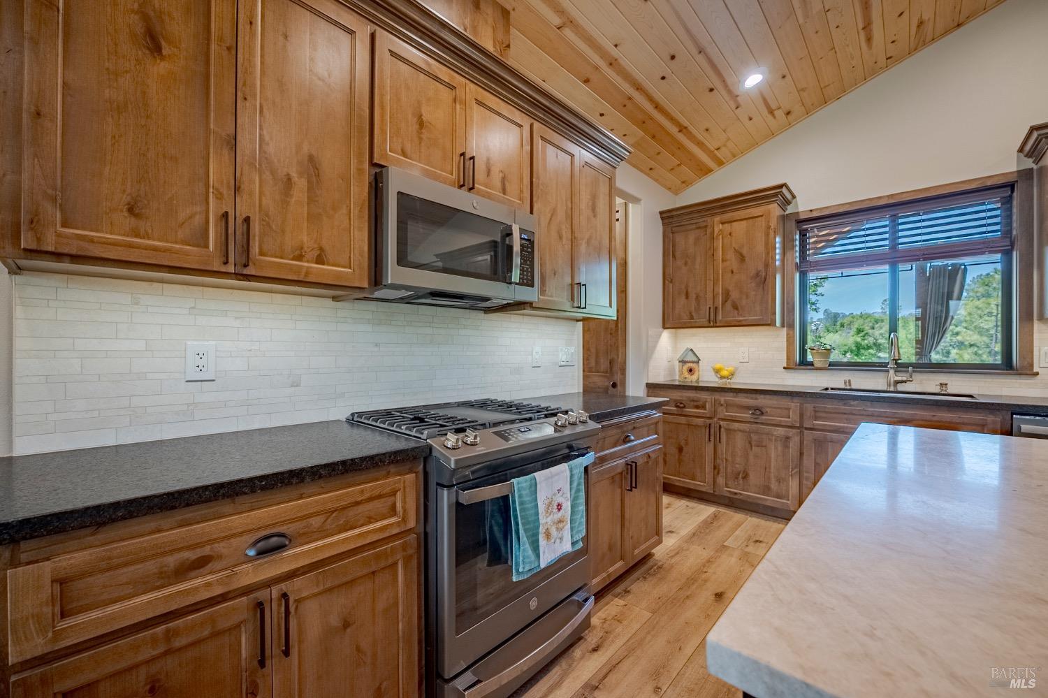 Detail Gallery Image 38 of 85 For 4870 Usona Rd, Mariposa,  CA 95338 - 2 Beds | 2 Baths
