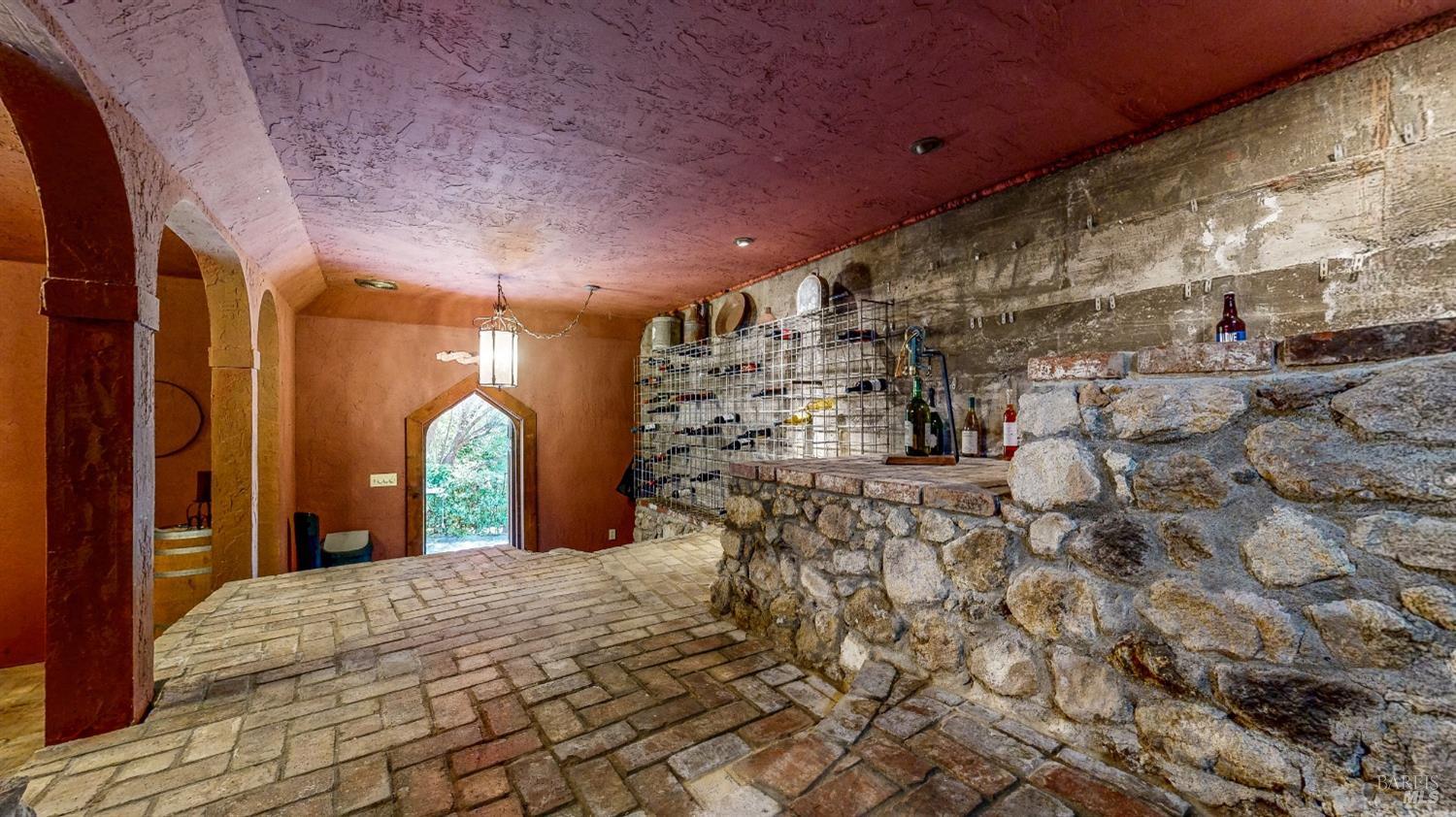 Detail Gallery Image 41 of 62 For 125 Oakbrook Ln, Cloverdale,  CA 95425 - 4 Beds | 3 Baths
