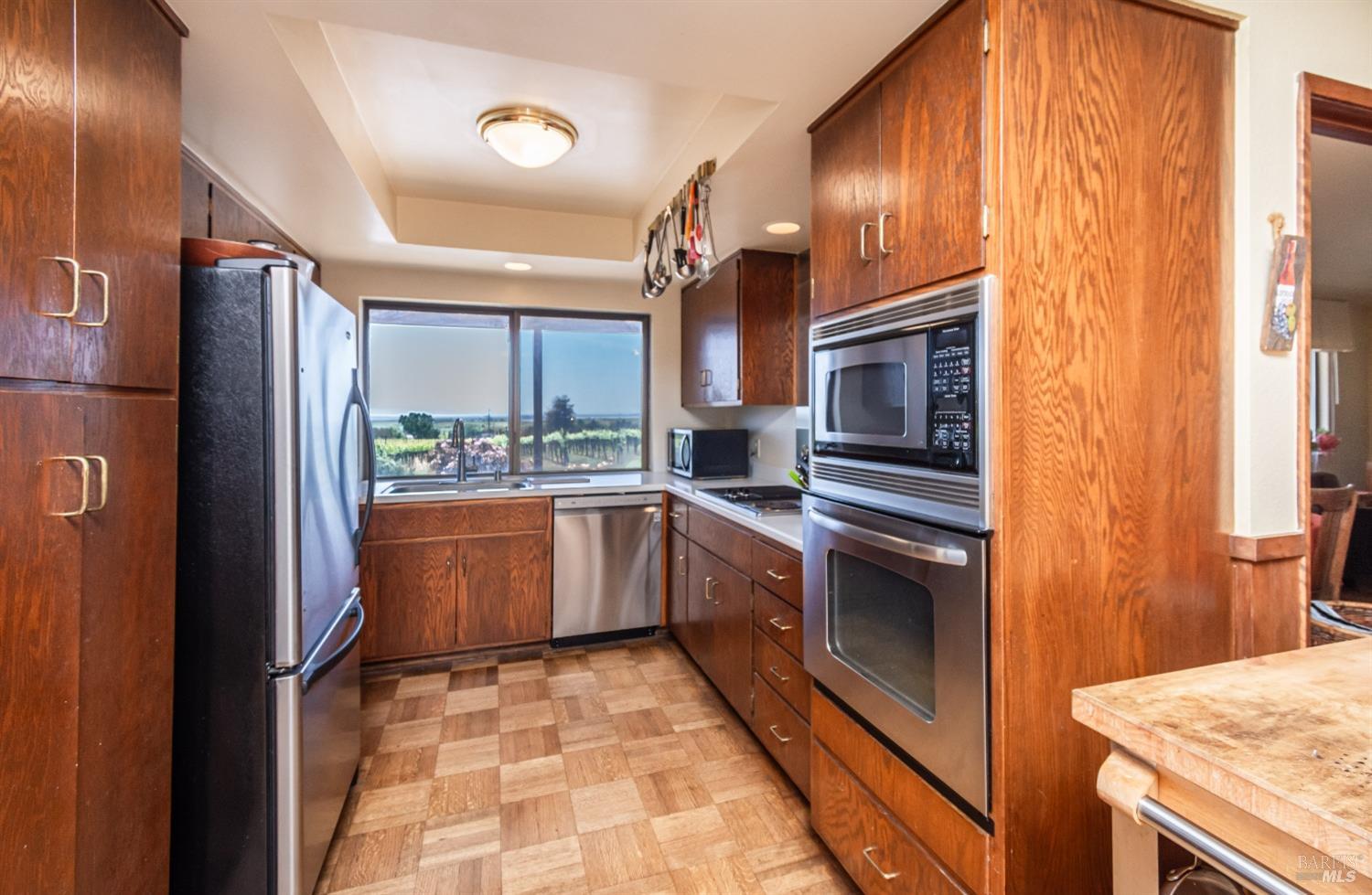 Detail Gallery Image 32 of 60 For 1150 Bayview Ave, Napa,  CA 94559 - 3 Beds | 2 Baths