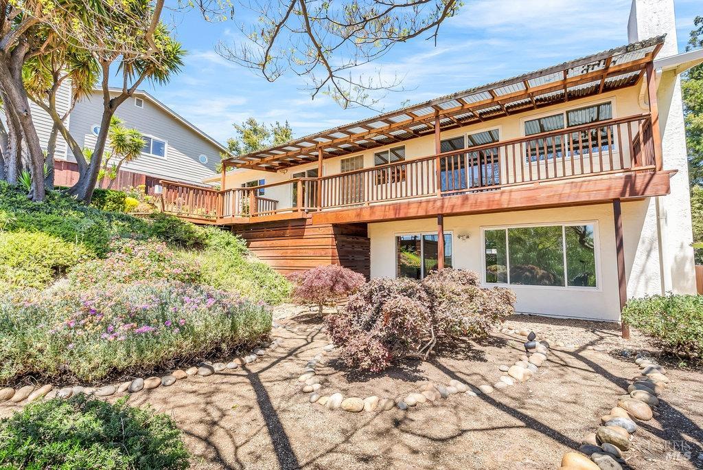 Detail Gallery Image 80 of 90 For 937 Bolton Cir, Benicia,  CA 94510 - 4 Beds | 3 Baths