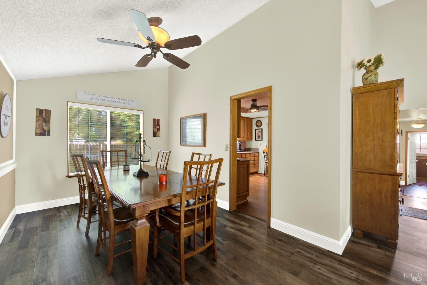 Detail Gallery Image 10 of 43 For 575 Gregory Dr, Vacaville,  CA 95687 - 4 Beds | 2/1 Baths