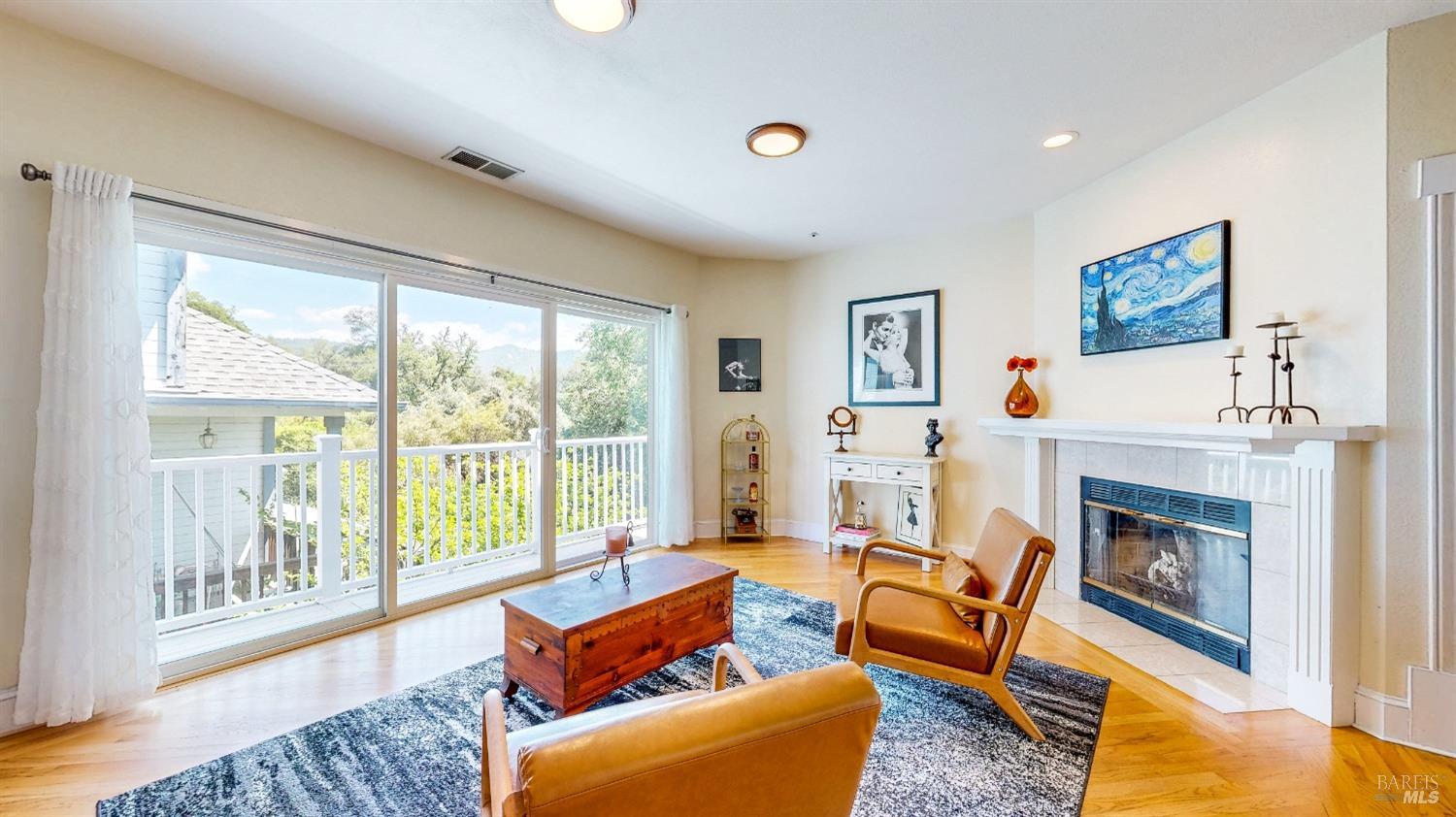Detail Gallery Image 13 of 62 For 125 Oakbrook Ln, Cloverdale,  CA 95425 - 4 Beds | 3 Baths