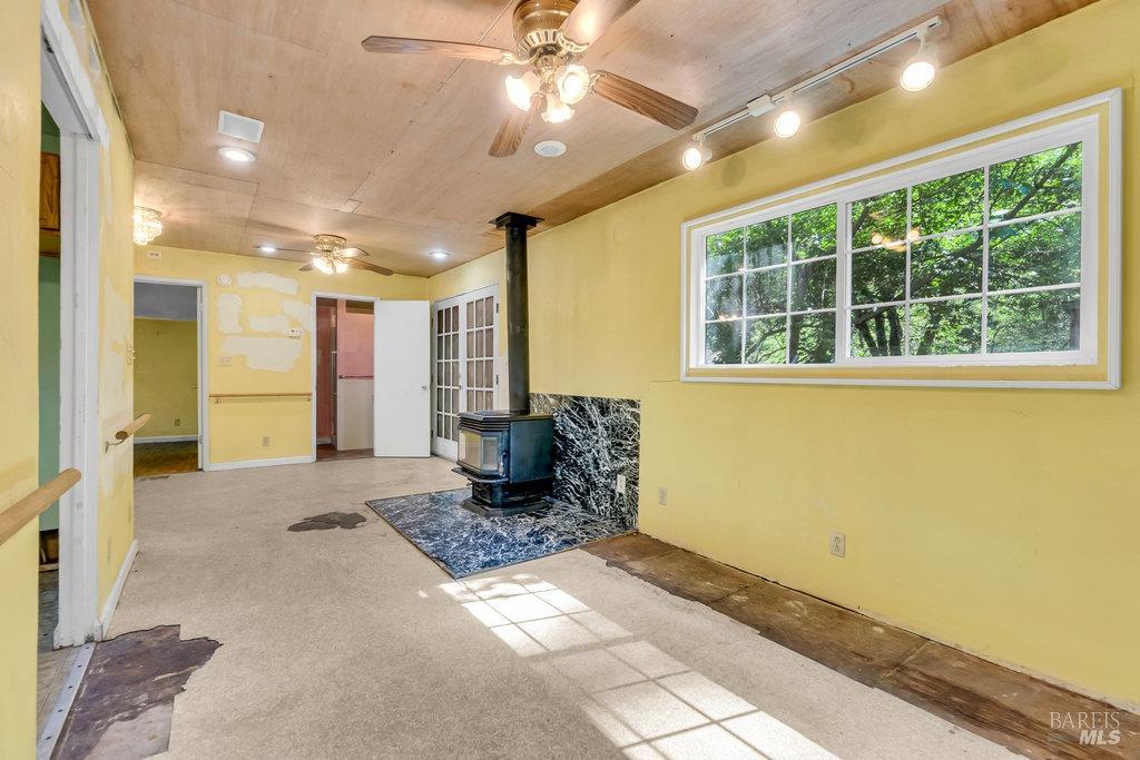 Detail Gallery Image 10 of 36 For 5944 Cazadero Hwy, Cazadero,  CA 95421 - 2 Beds | 2 Baths