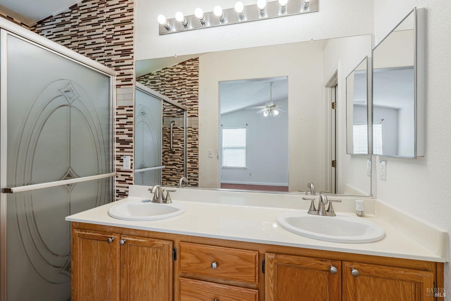 Detail Gallery Image 25 of 36 For 3283 Lagunita Cir, Fairfield,  CA 94533 - 4 Beds | 2 Baths