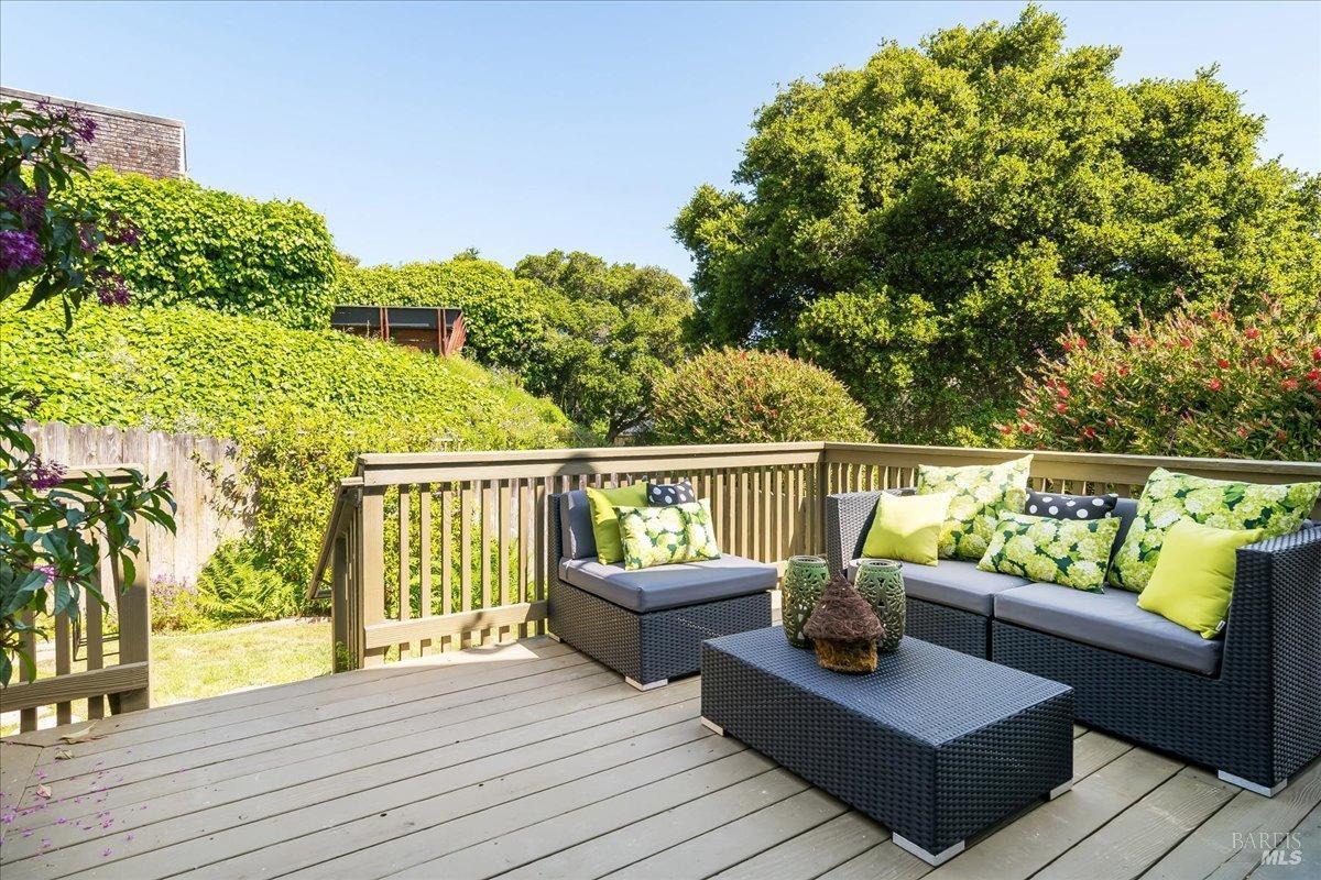 Detail Gallery Image 19 of 24 For 612 Wateree St, Sausalito,  CA 94965 - 2 Beds | 1/1 Baths