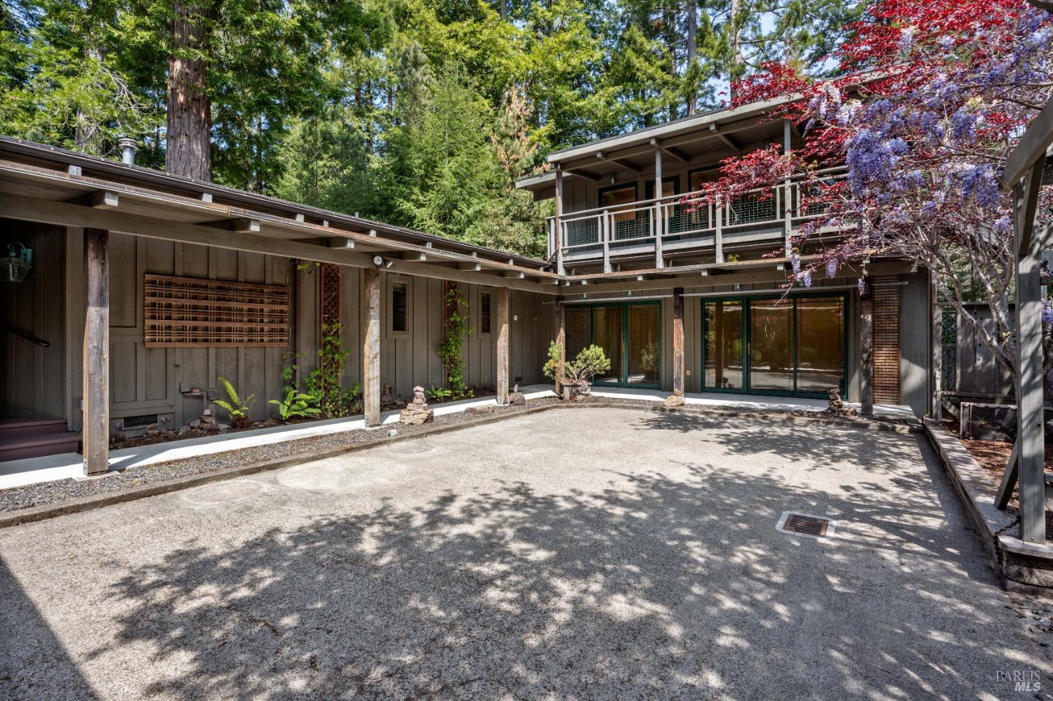 Detail Gallery Image 26 of 45 For 43755 Little Lake Rd, Mendocino,  CA 95460 - 2 Beds | 2 Baths