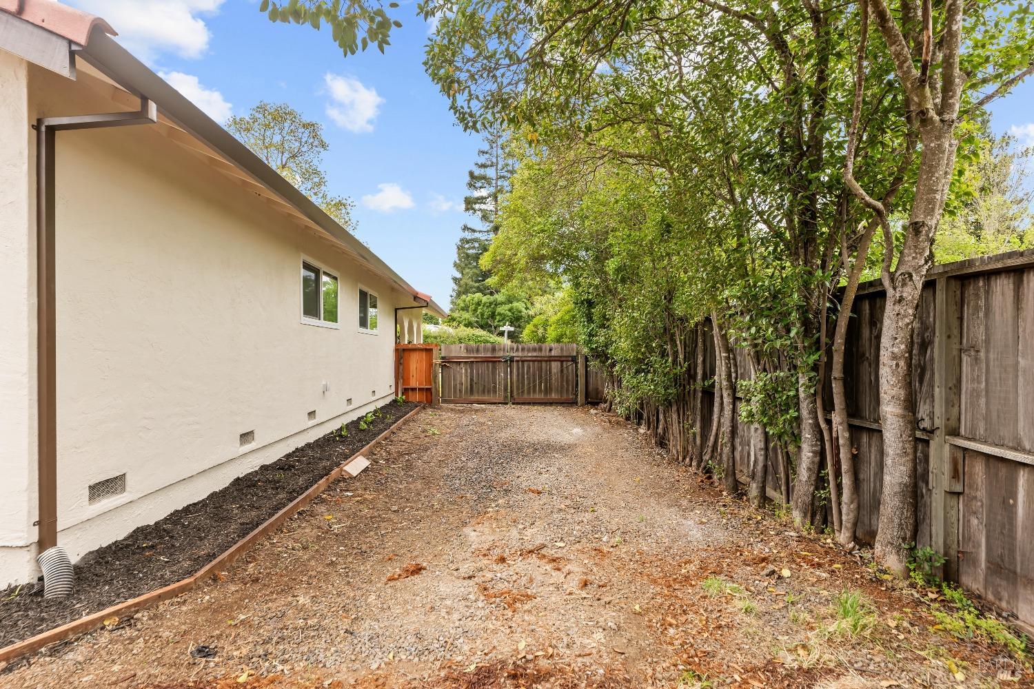 Alexander Street, Napa, California image 31