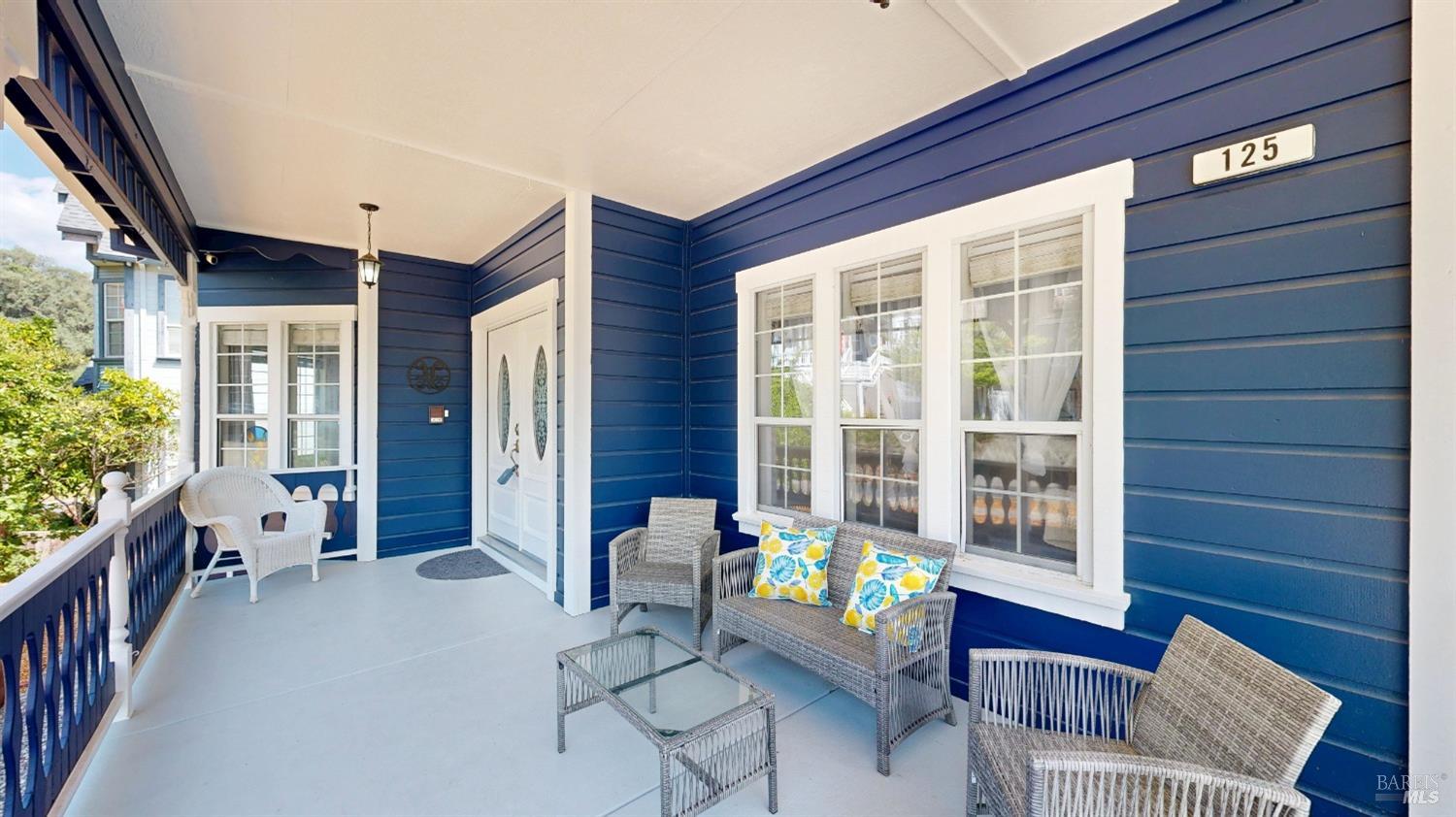 Detail Gallery Image 3 of 62 For 125 Oakbrook Ln, Cloverdale,  CA 95425 - 4 Beds | 3 Baths