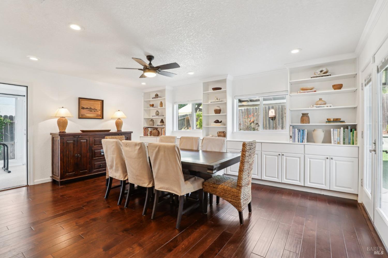Detail Gallery Image 3 of 68 For 218 Ballindine Dr, Vacaville,  CA 95688 - 4 Beds | 3 Baths