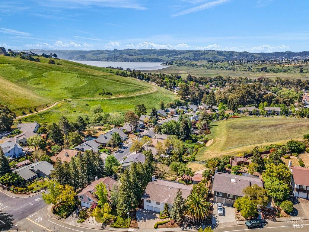 Detail Gallery Image 86 of 90 For 937 Bolton Cir, Benicia,  CA 94510 - 4 Beds | 3 Baths