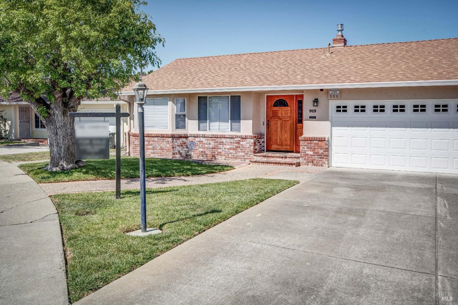 Detail Gallery Image 1 of 1 For 919 Brookwood Ave, Vallejo,  CA 94591 - 3 Beds | 2 Baths