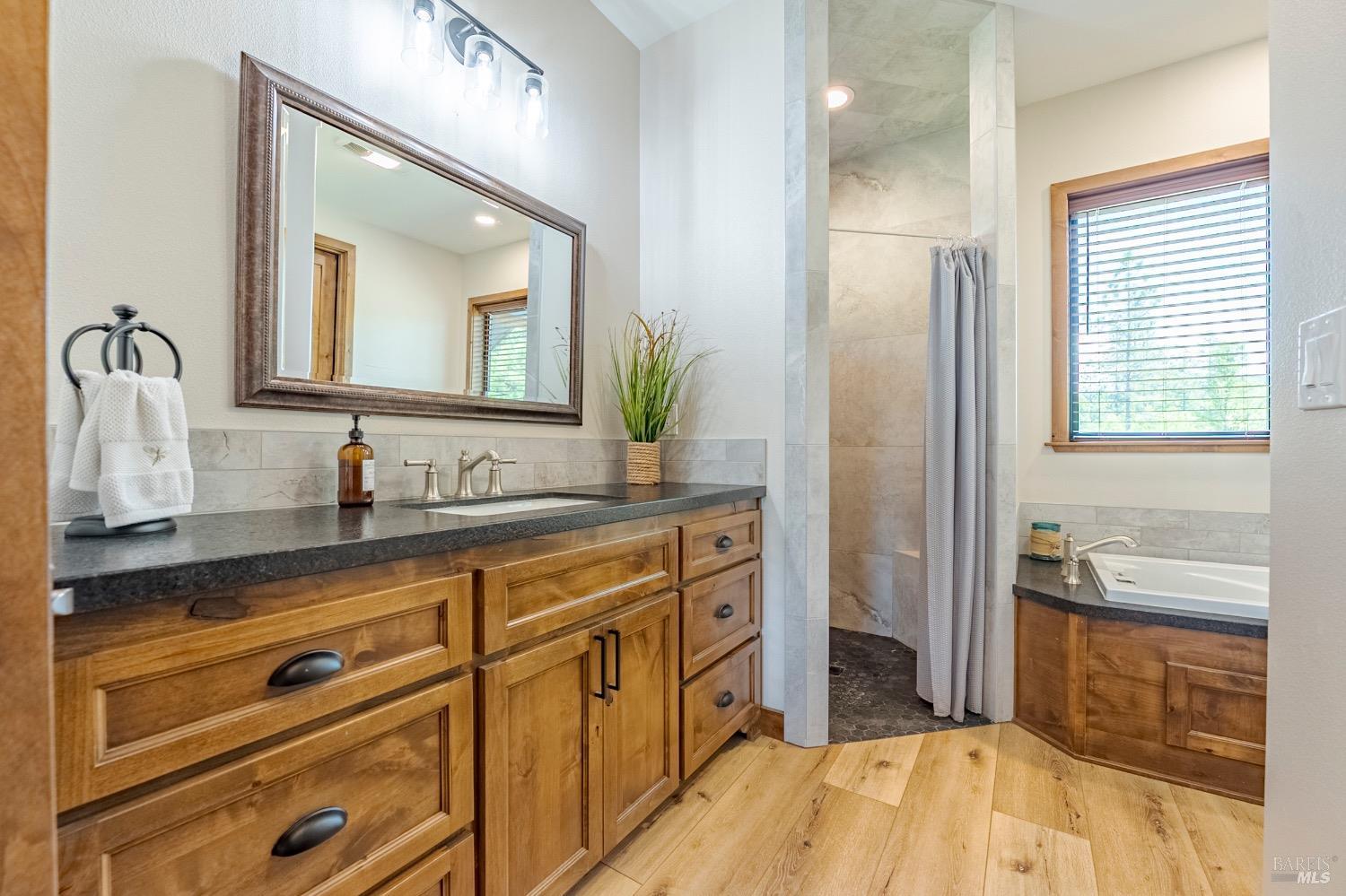 Detail Gallery Image 50 of 85 For 4870 Usona Rd, Mariposa,  CA 95338 - 2 Beds | 2 Baths