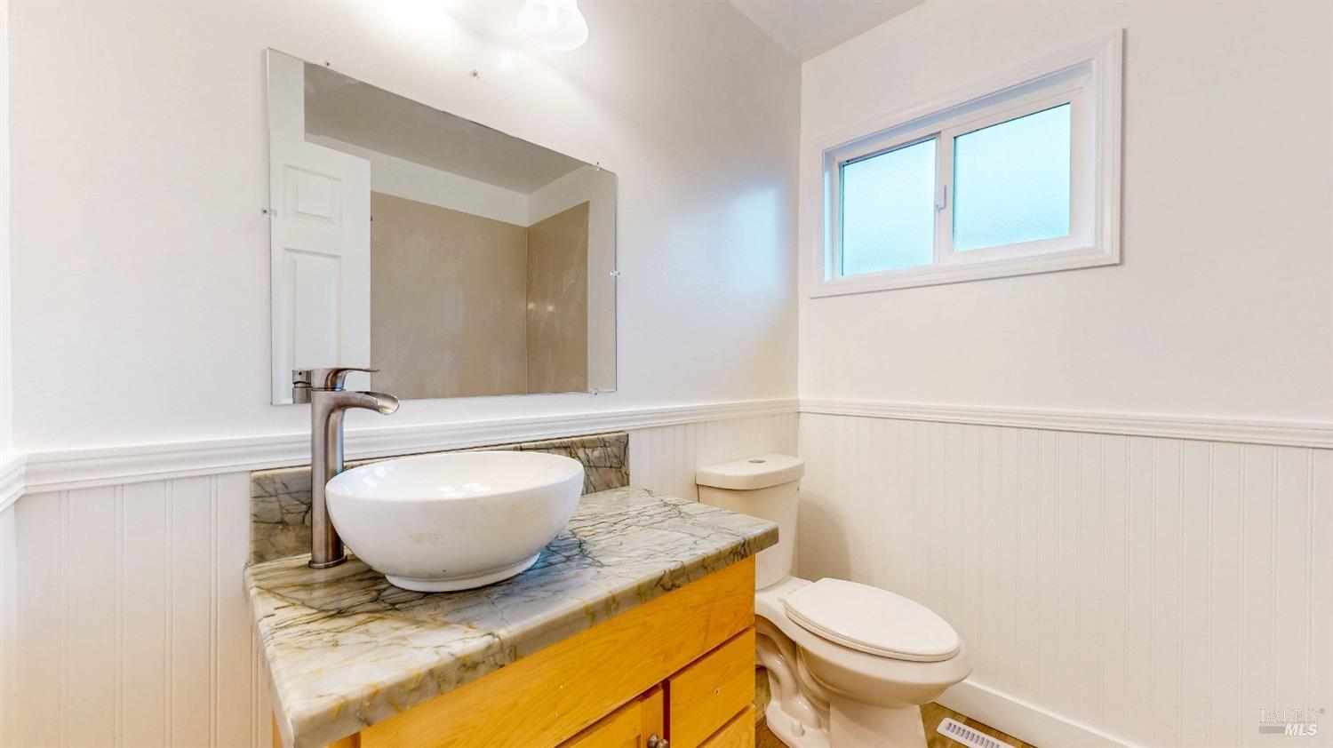 Detail Gallery Image 32 of 57 For 1245 Kerney St, Santa Rosa,  CA 95401 - 3 Beds | 2 Baths