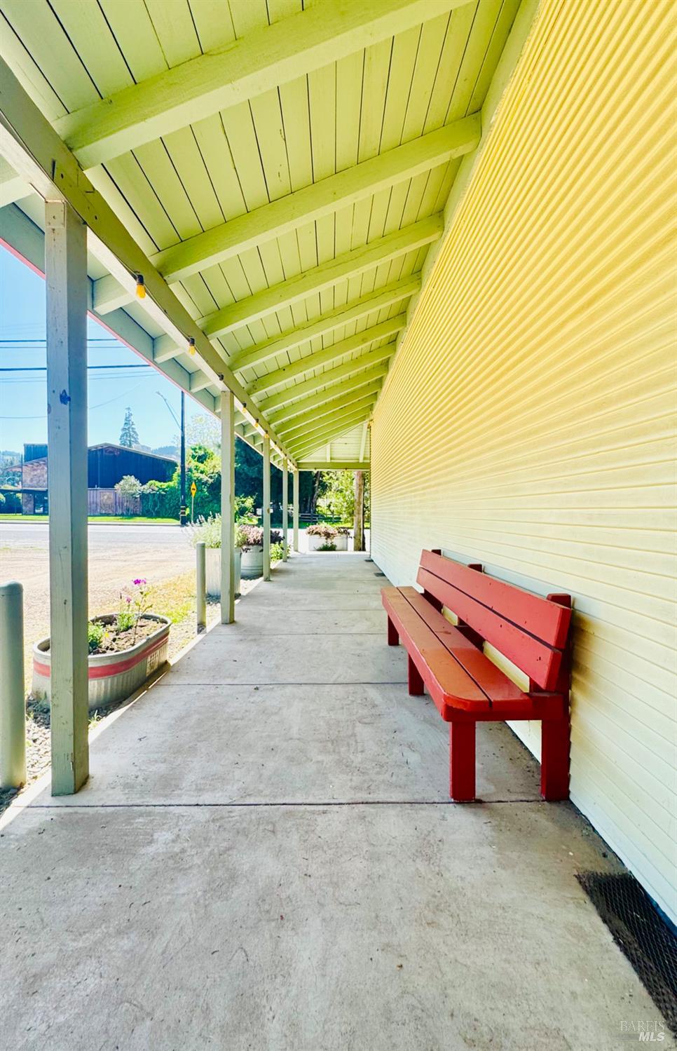 Detail Gallery Image 7 of 16 For 14225 Highway 128 Hwy, Boonville,  CA 95415 - 4 Beds | 3 Baths