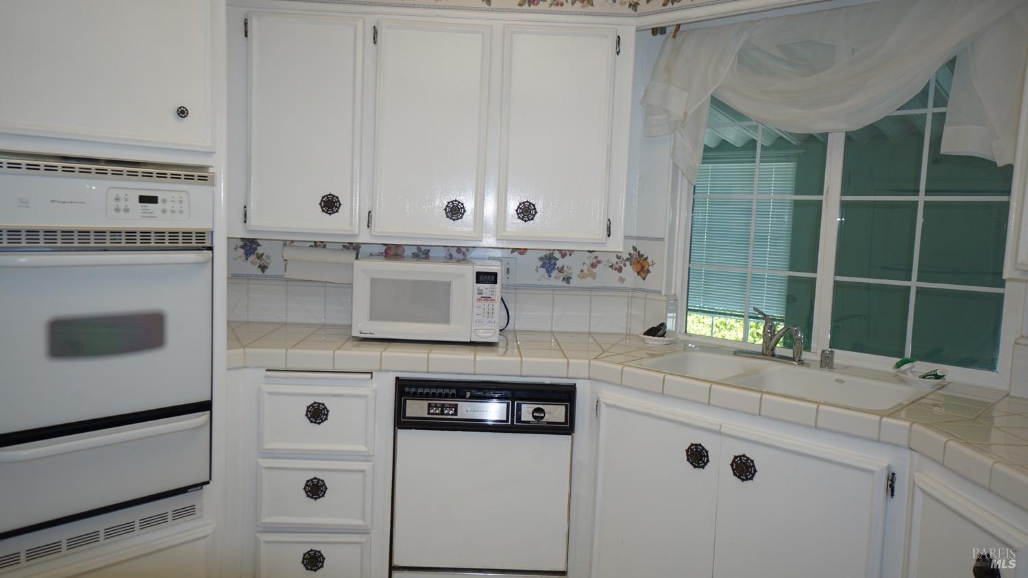 Detail Gallery Image 13 of 41 For 26 Chapala Dr, Santa Rosa,  CA 95403 - 2 Beds | 2 Baths