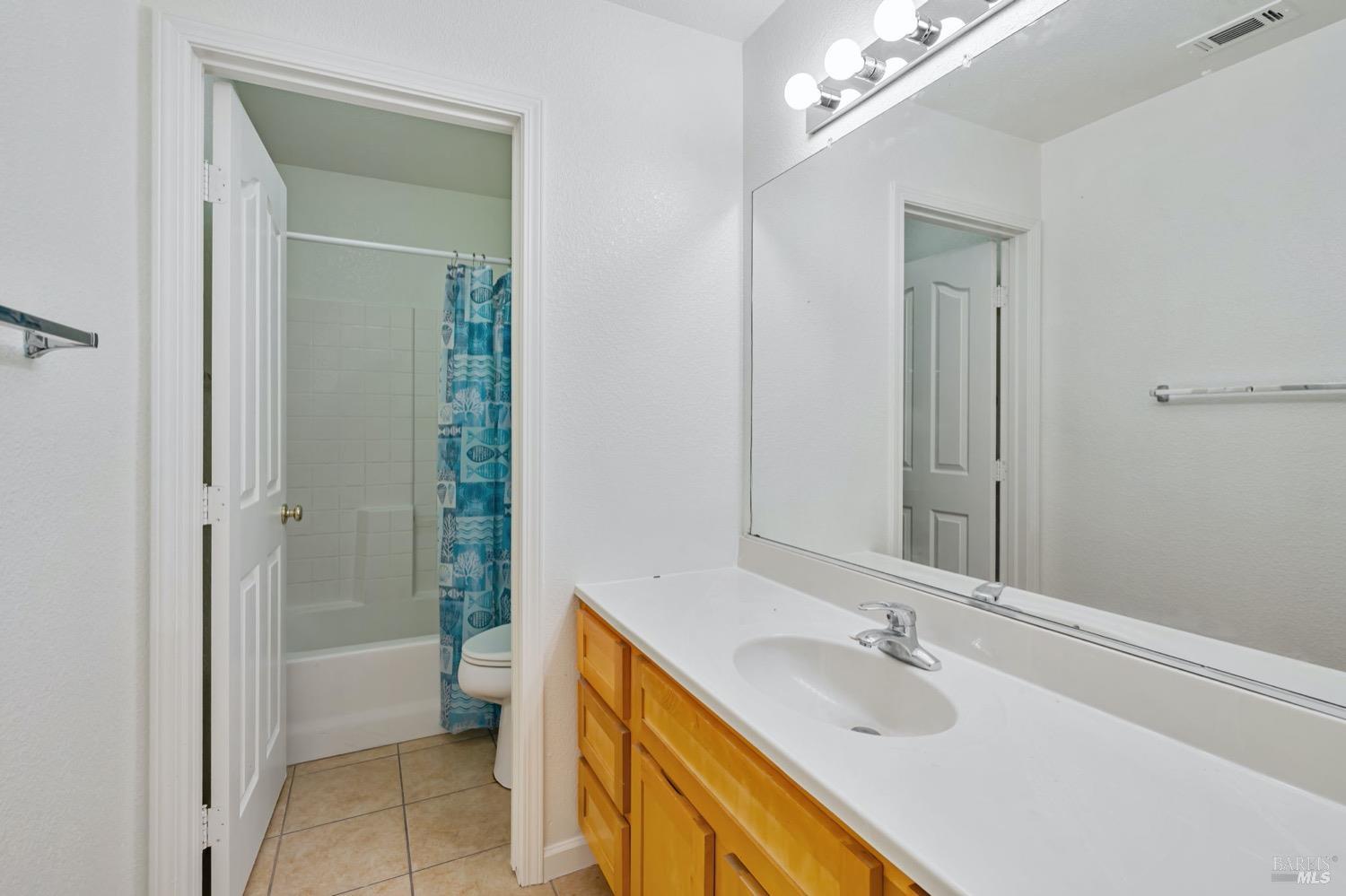 Detail Gallery Image 16 of 36 For 3283 Lagunita Cir, Fairfield,  CA 94533 - 4 Beds | 2 Baths