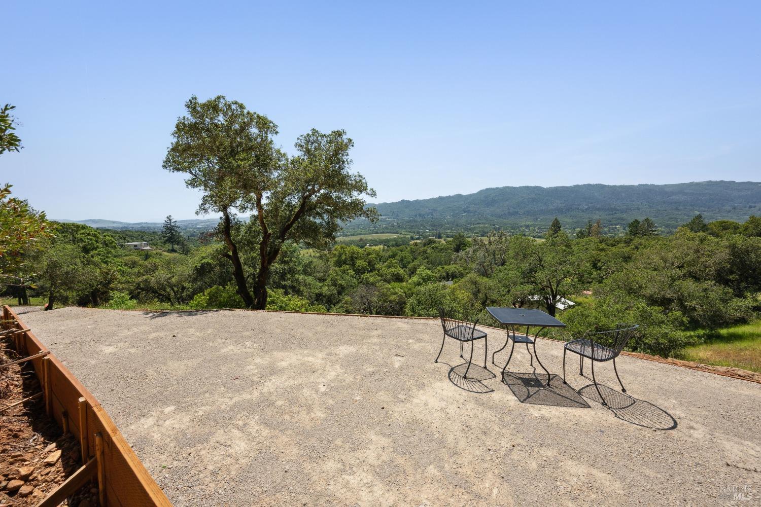 Detail Gallery Image 19 of 26 For 605 Cavedale Rd, Sonoma,  CA 95476 - 2 Beds | 1 Baths
